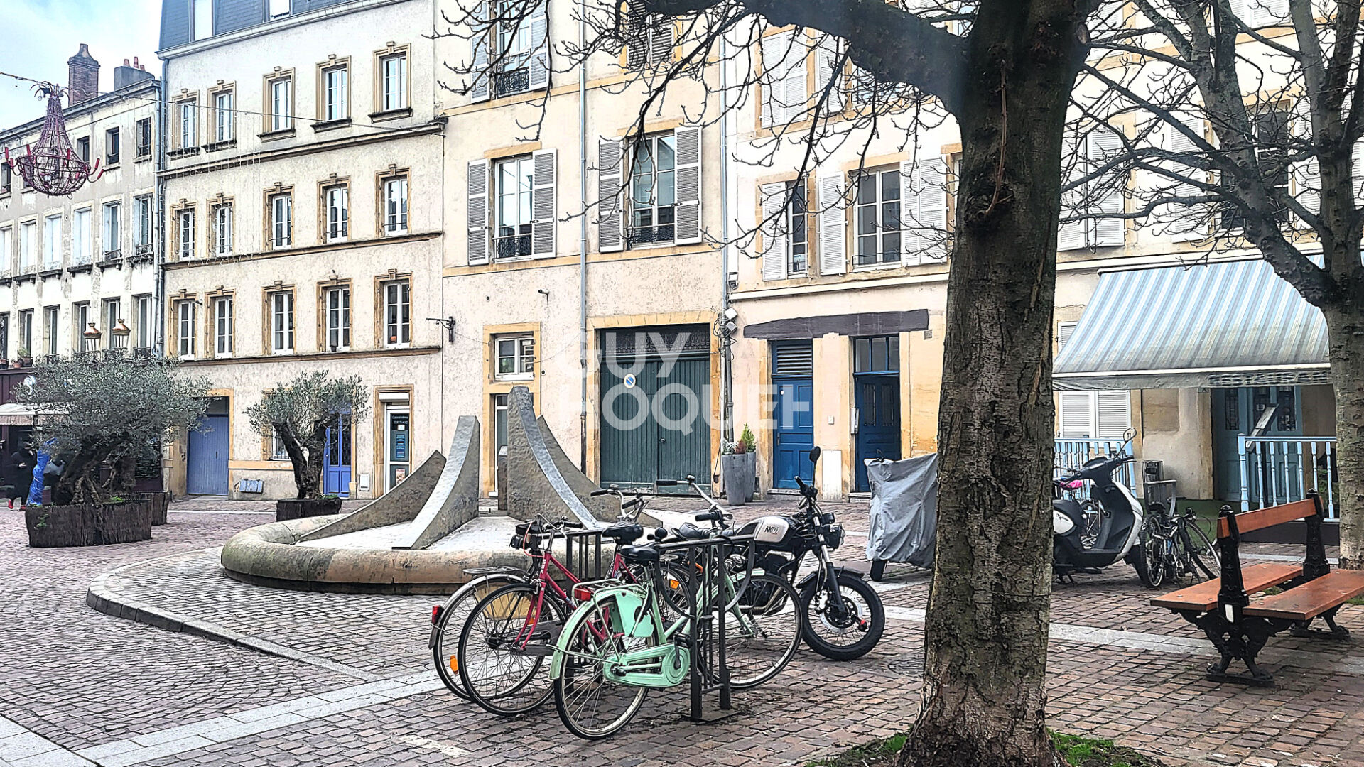 Appartement F2 duplex meublé METZ vieille ville