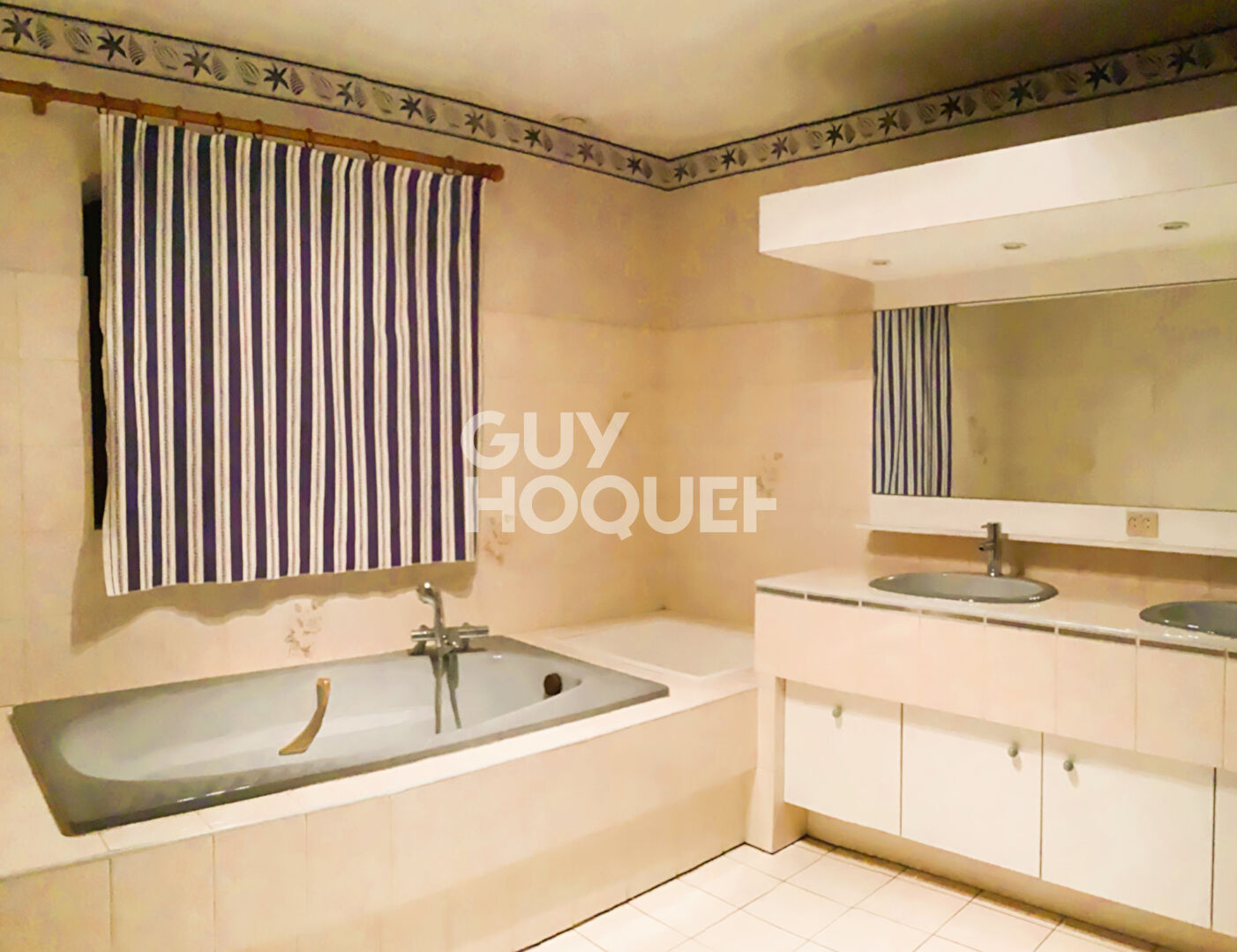 VASTE MAISON TRADITIONNELLE ARS - LAQUENEXY ( 186 m²), PROCHE MERCY !