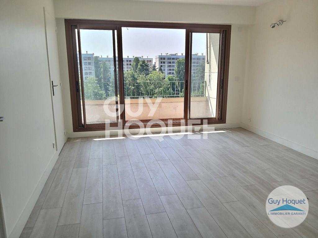 À vendre - Appartement 4 pièces 71 m2 balcon VERRIÈRES JOLI MAI