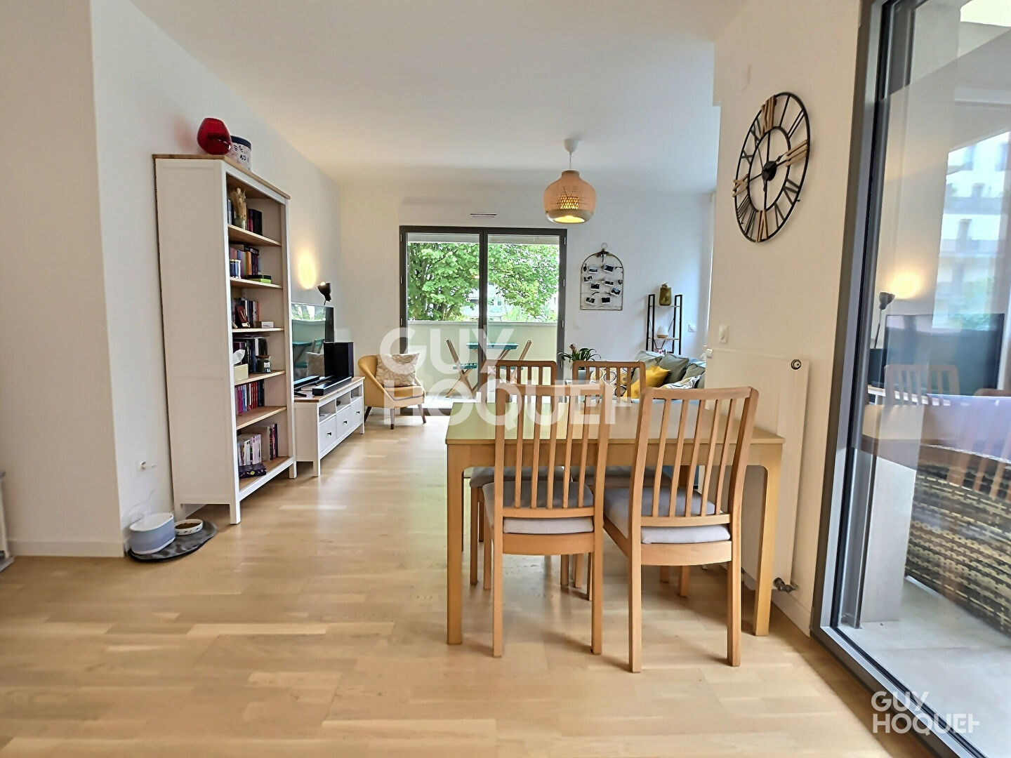 À VENDRE 4 PIÈCES + 3 BALCONS + 2 PLACES PARKING SOUS-SOL