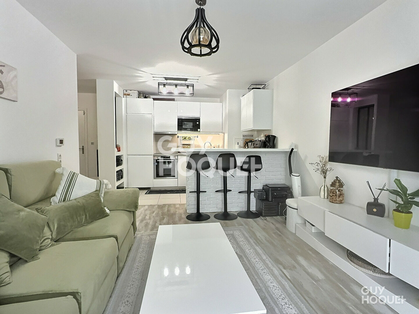 À VENDRE BEAU 3 PIÈCES + GRAND JARDIN DE 38m² + PARKING SOUS-SOL