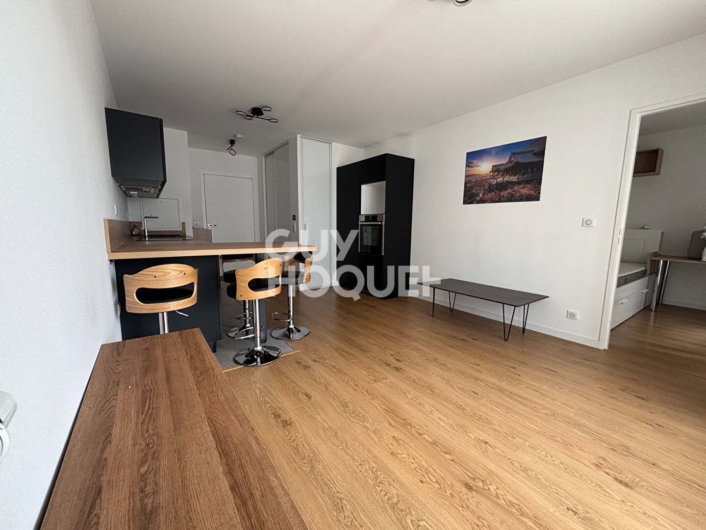 A LOUER DEUX PIECES MEUBLE