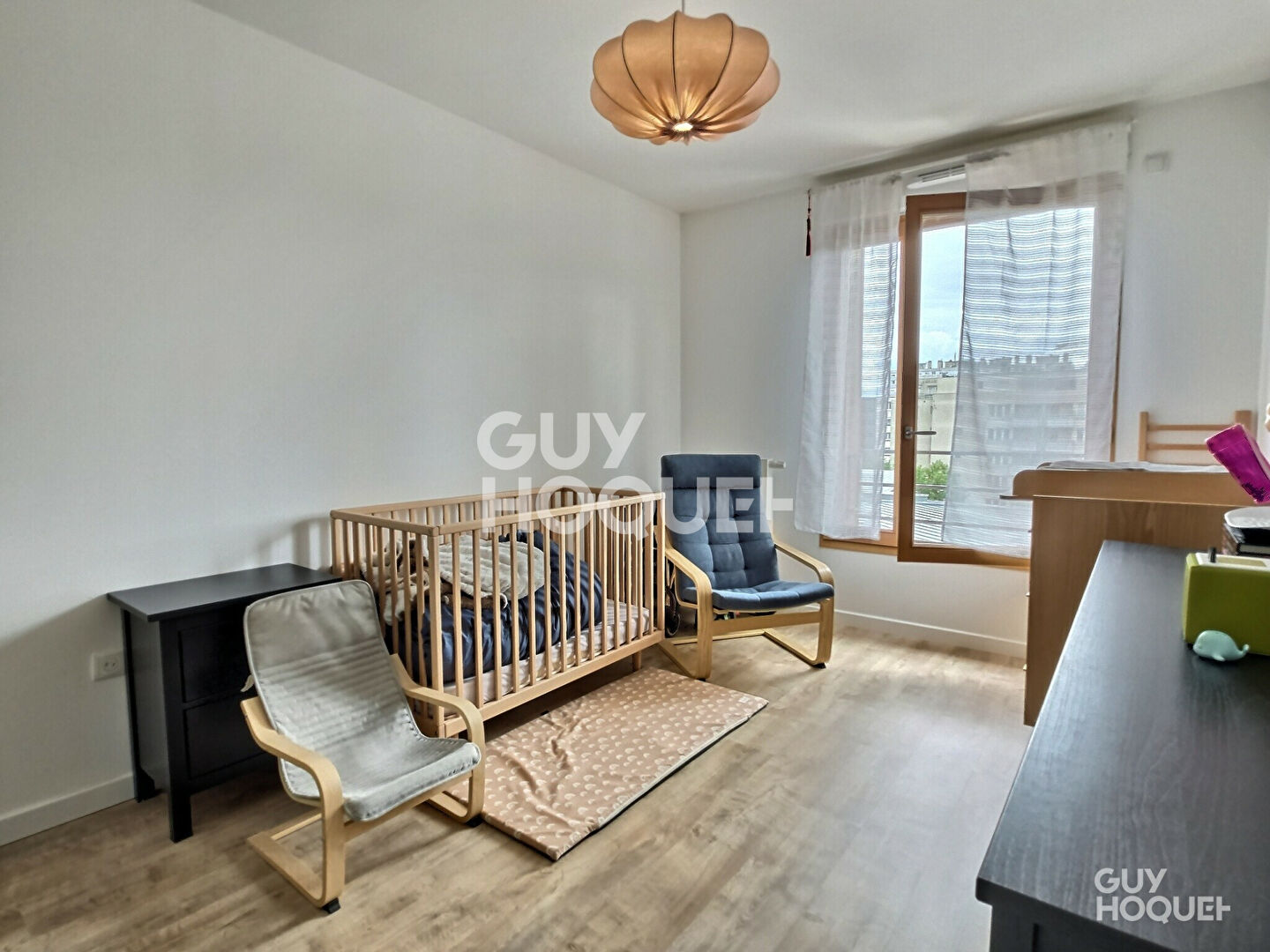 TRÈS BEAU 2 PIÈCES DE 40m² + BALCON + PARKING EN SOUS-SOL