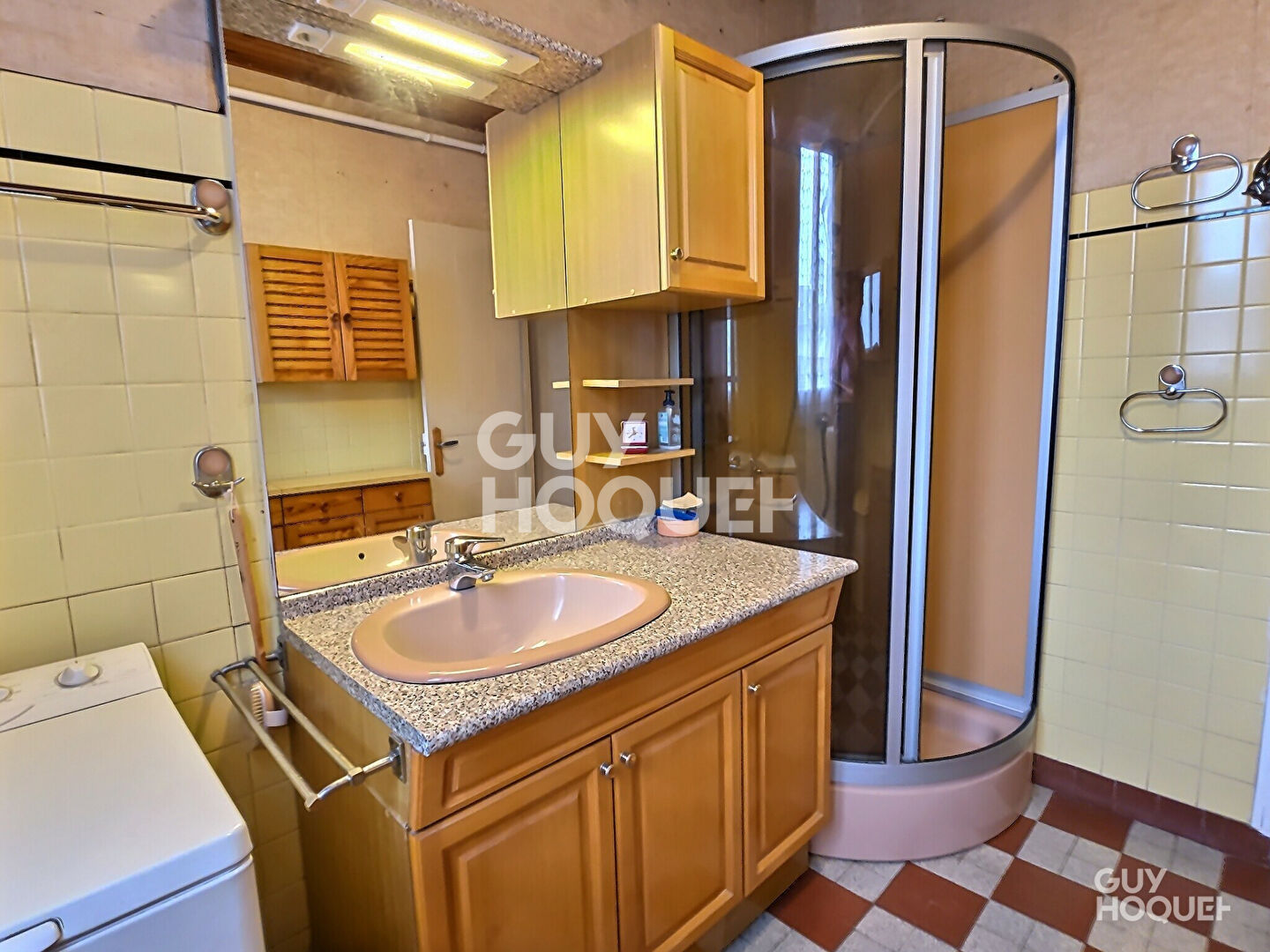 Appartement 3 pièces de 63 m² + Jardin partagé + Box + 2 caves