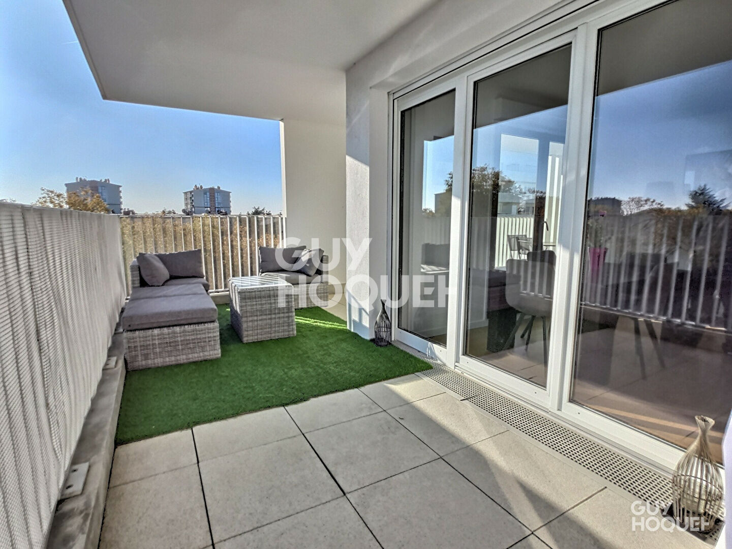 À VENDRE 4 PIÈCES + TERRASSE + 2 PLACES DE PARKING