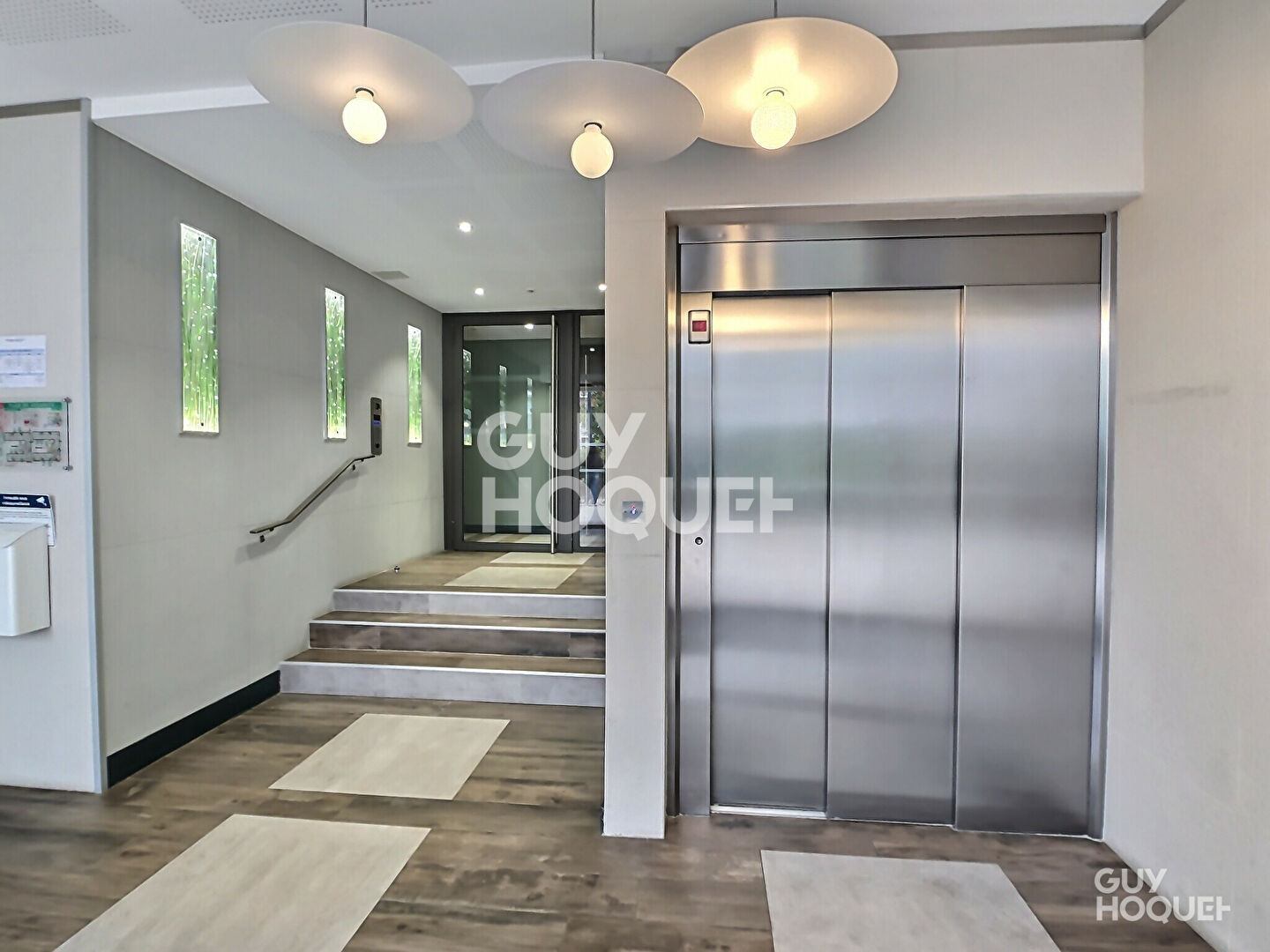 STUDIO DE 26 m2 + JARDIN PRIVATIF