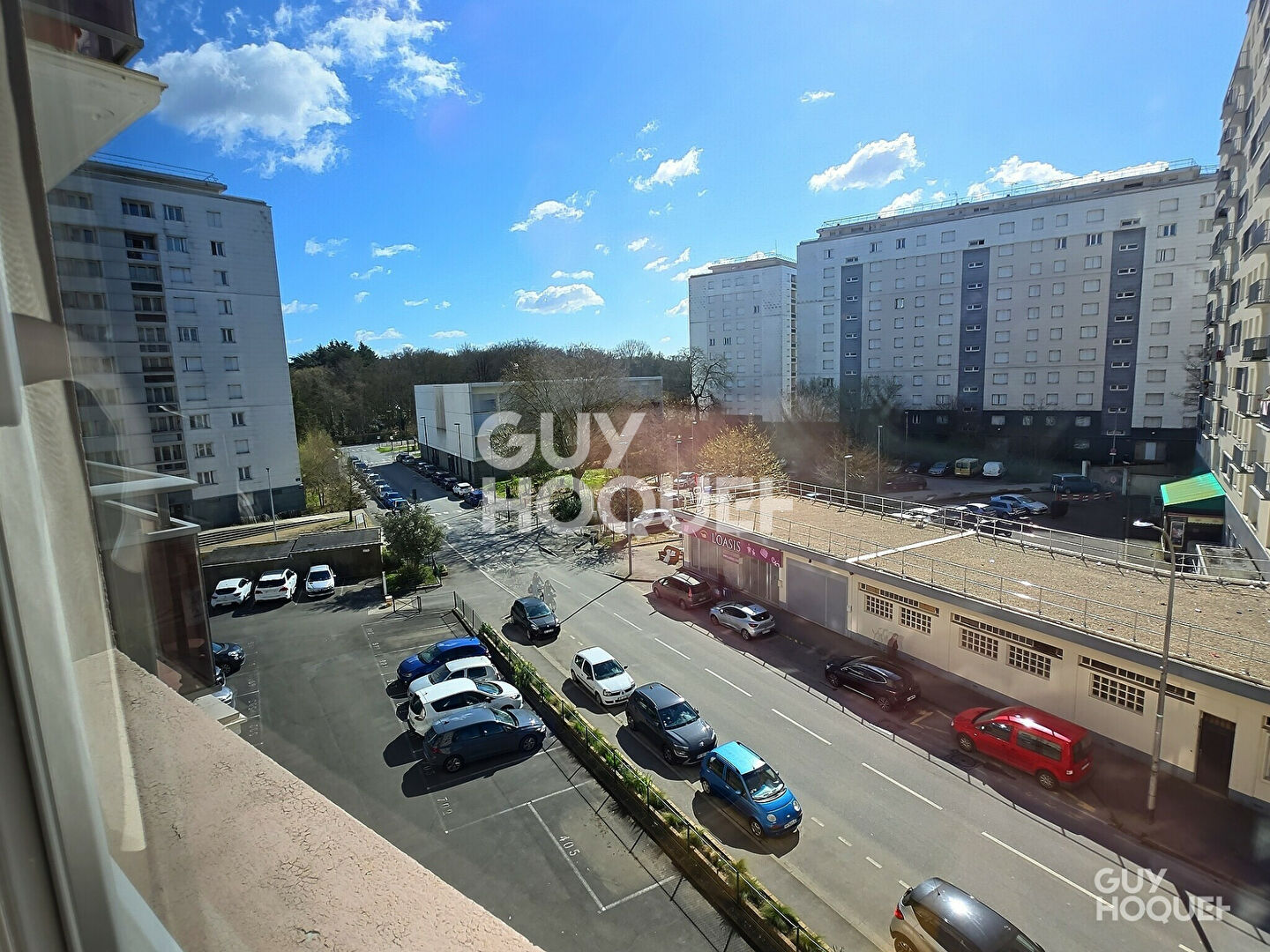 À VENDRE GRAND 2 PIÈCES DE 49m² + PARKING