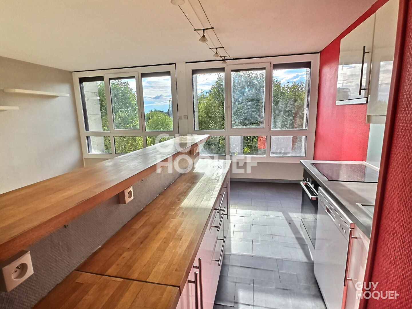 À VENDRE CHARMANT 3 PIÈCES DE 56M² TRAVERSANT + CAVE