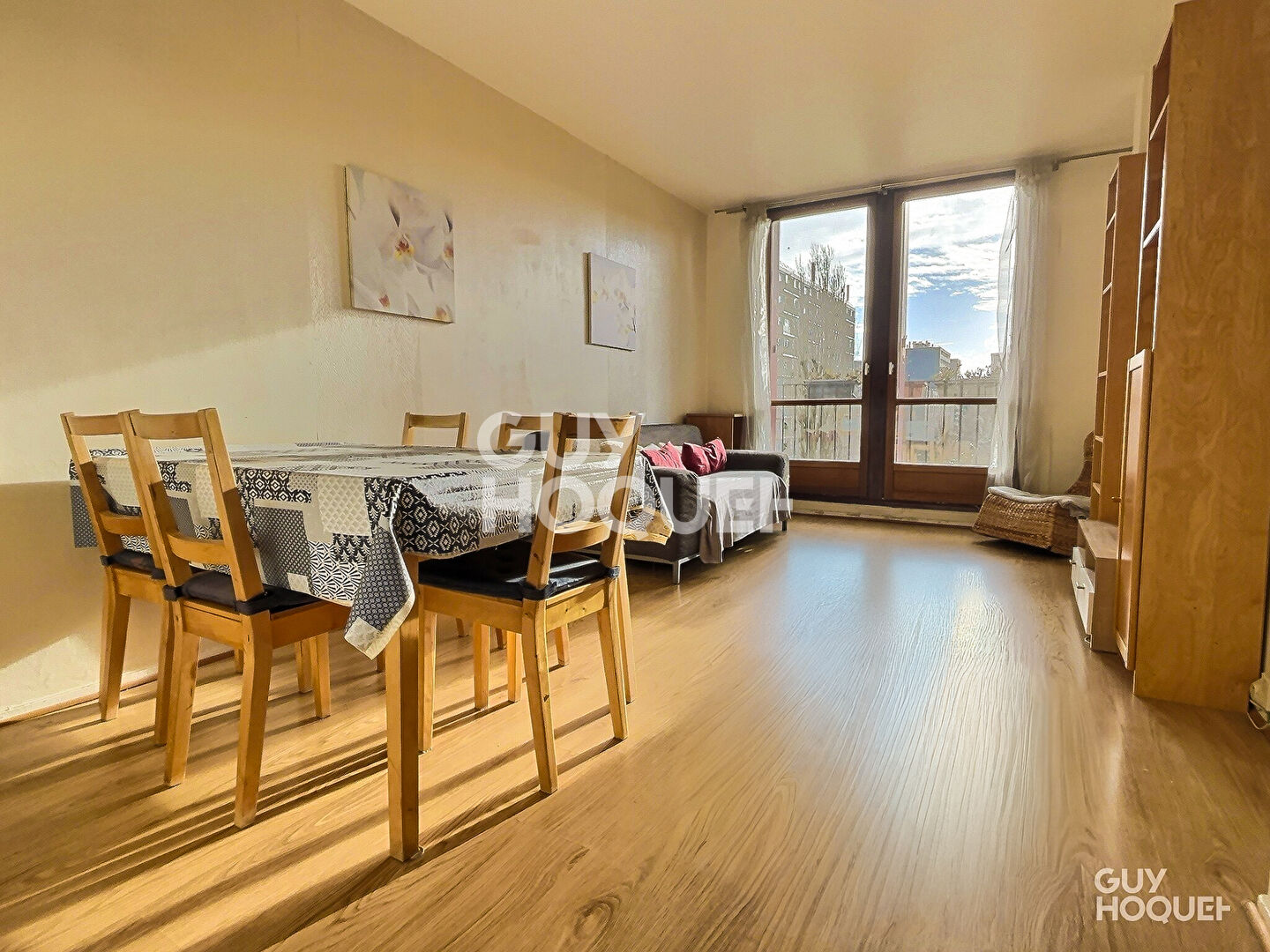 Beau 2 pièces traversant + extérieurs