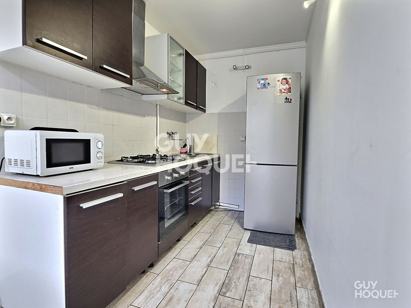 À VENDRE 3 PIÈCES TRAVERSANT DE 56m²
