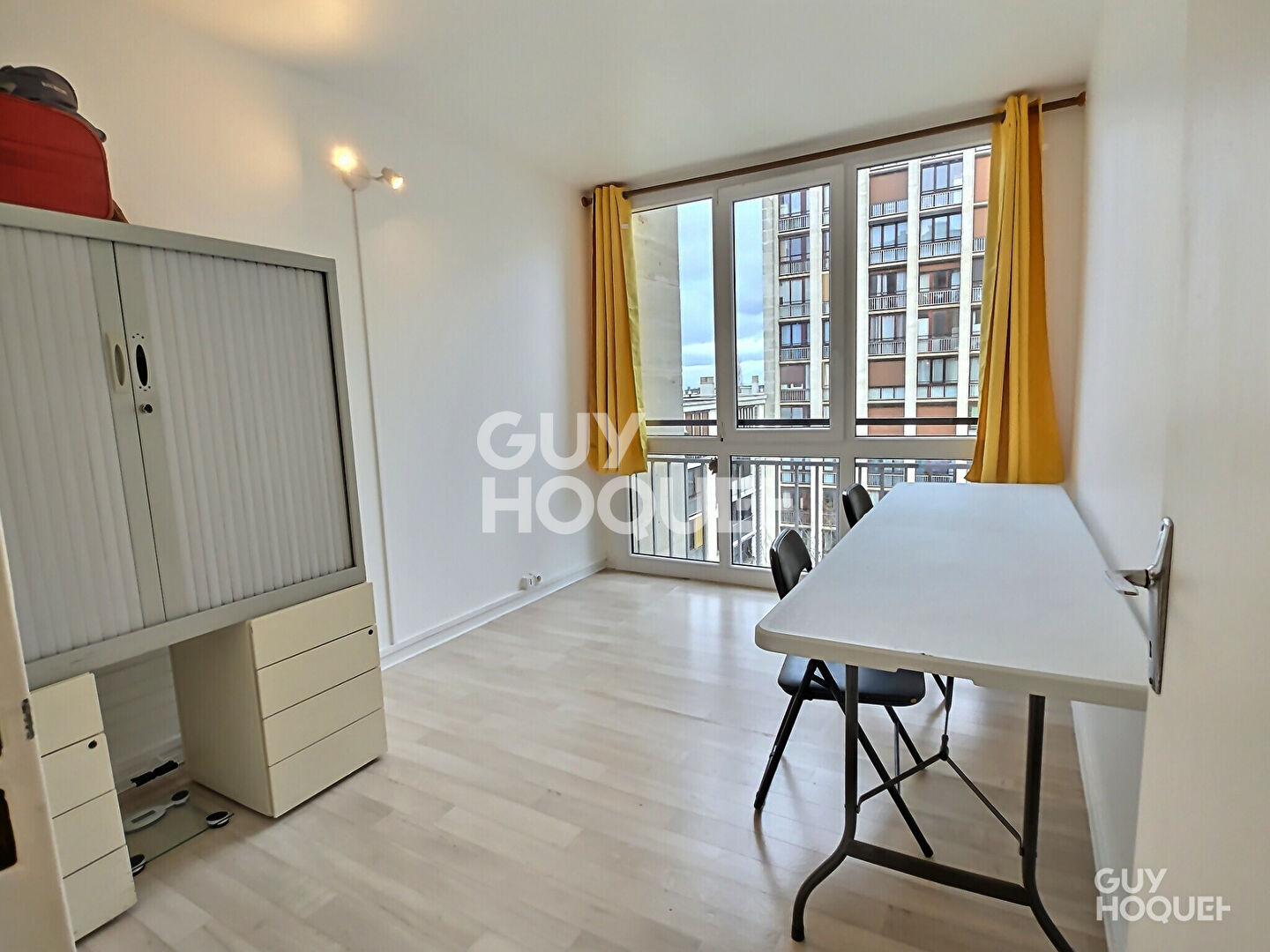 À VENDRE 3 PIÈCES TRAVERSANT DE 56m²