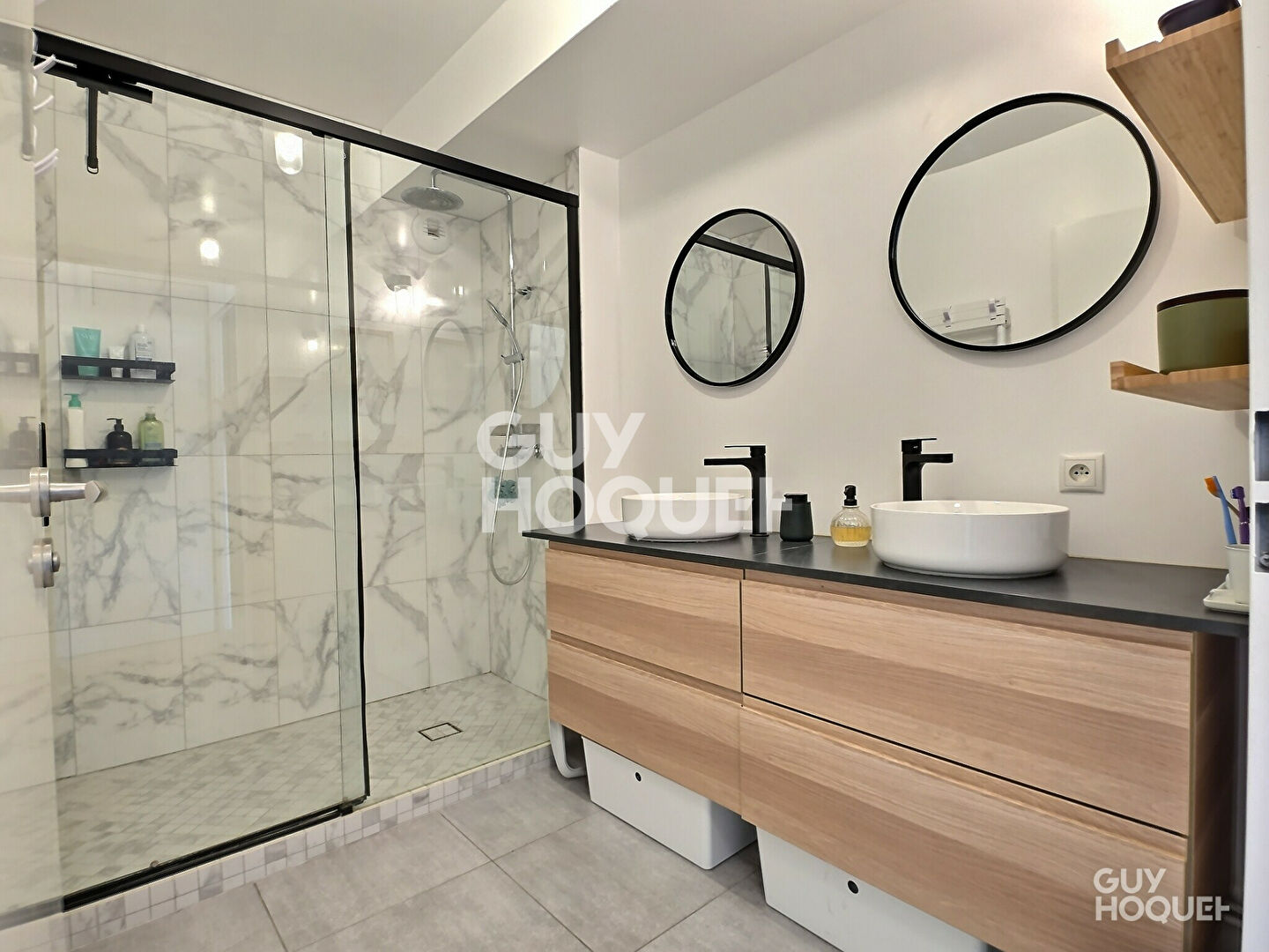 À VENDRE BEAU 4 PIÈCES  DE 83m² + BALCON + PARKING SOUS-SOL