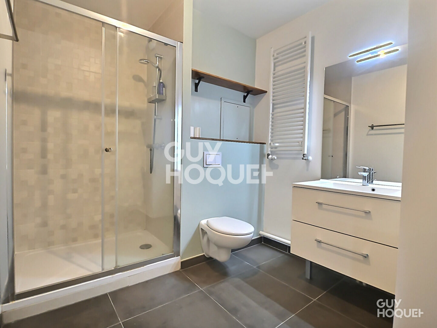 2 PIÈCES DE STANDING + TERRASSE + PARKING