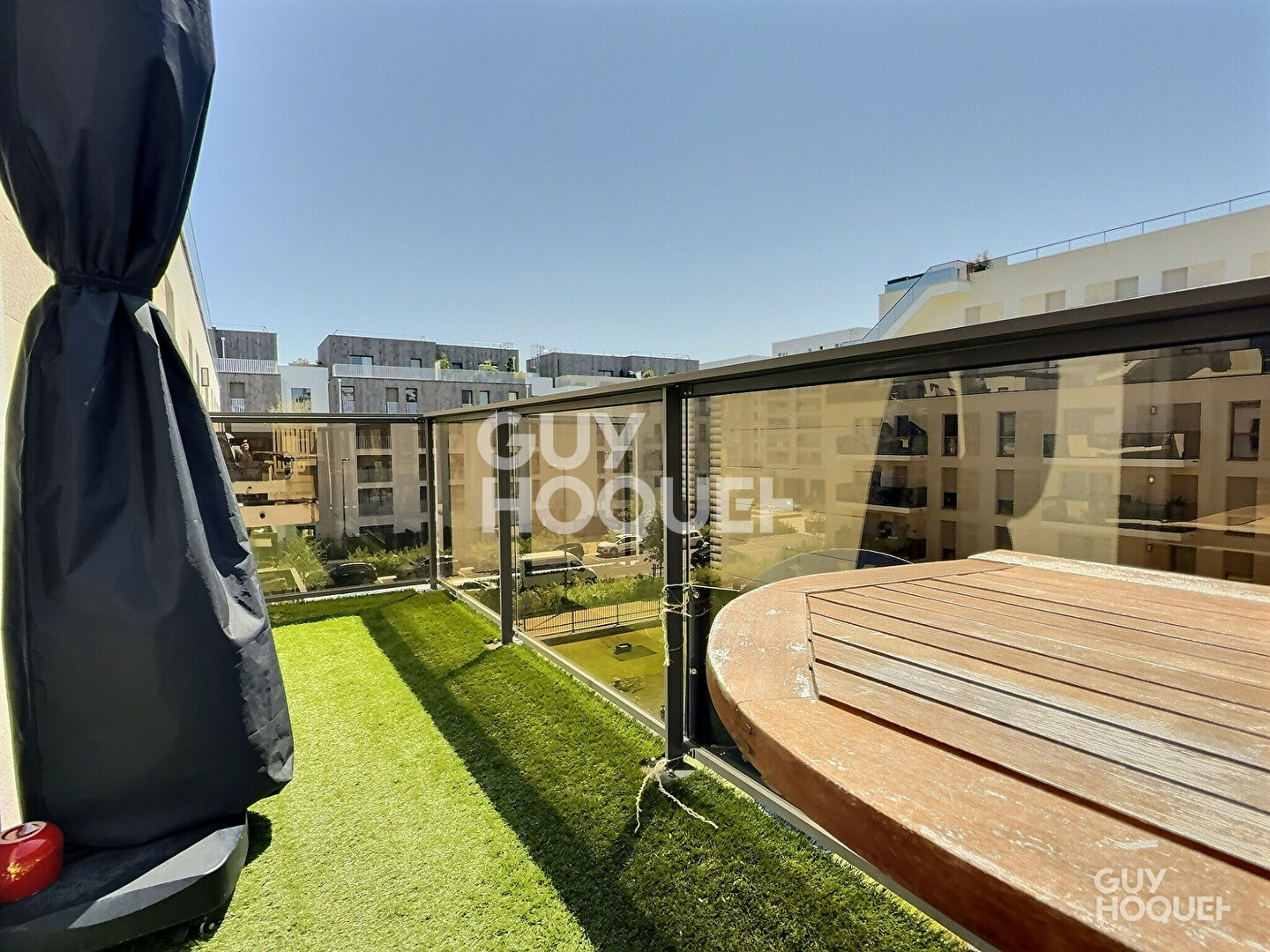 4 PIÈCES HAUT DE GAMME AVEC BALCONS & PARKING