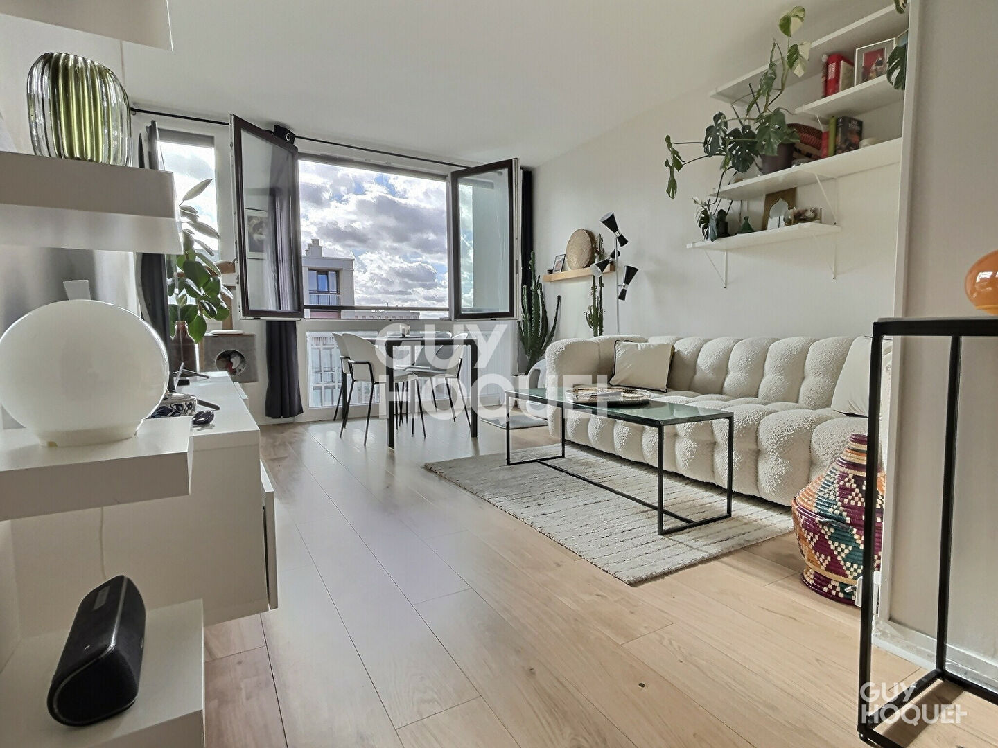 3 PIÈCES TRAVERSANT RÉNOVÉ - ÉTAGE ÉLEVÉ