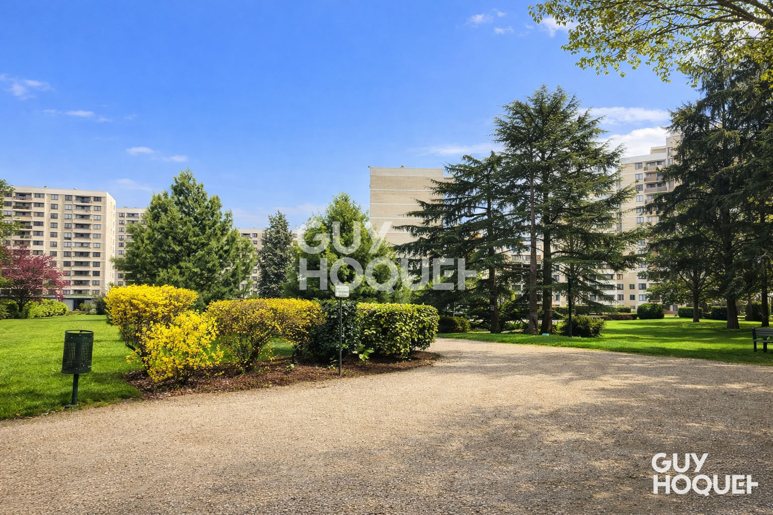 4 PIÈCES LUMINEUX AU COEUR DE LA RÉSIDENCE DU LAC + BALCON