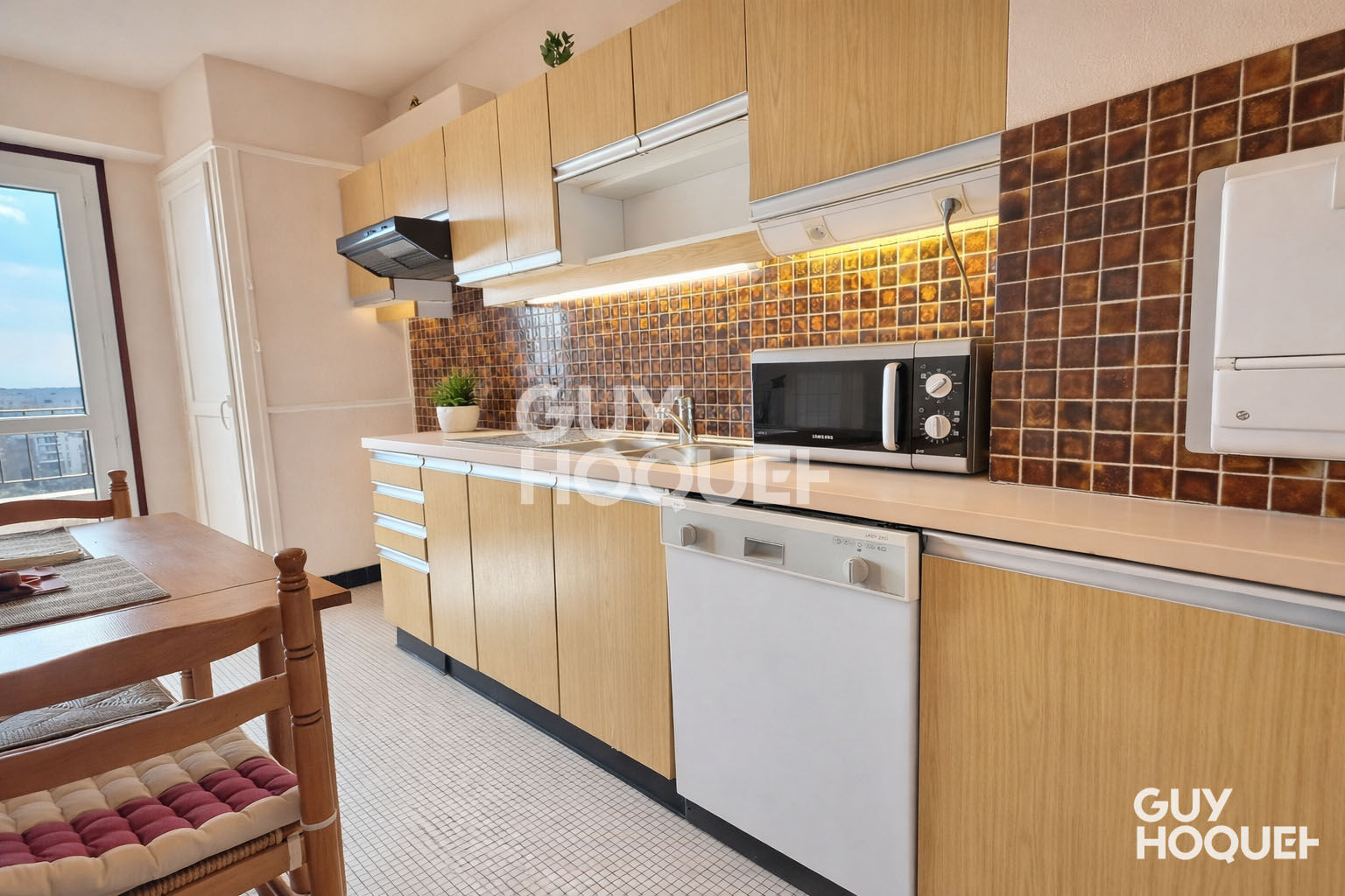 4 PIÈCES 75 m² À RÉNOVER + BALCON