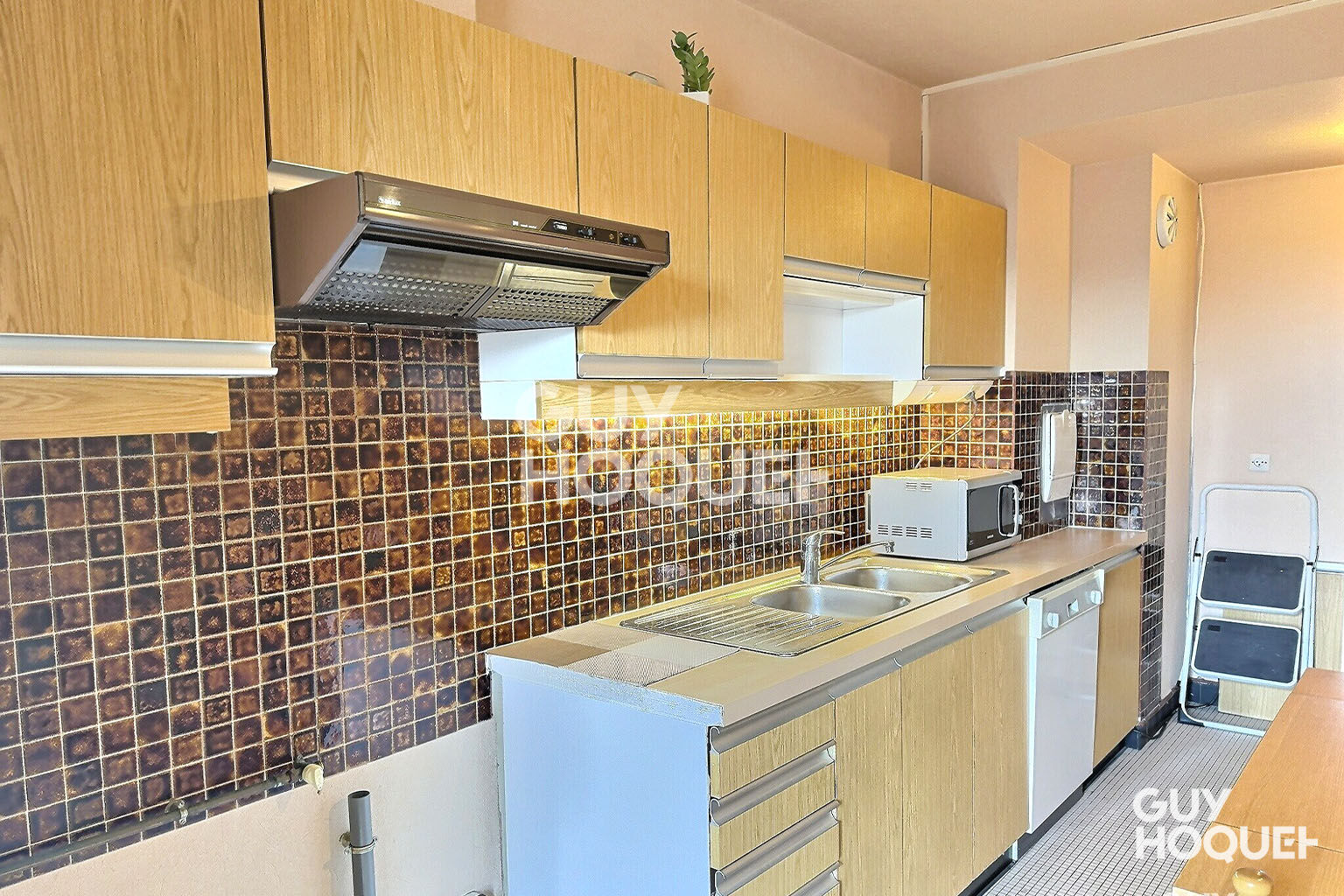 4 PIÈCES 75 m² À RÉNOVER + BALCON