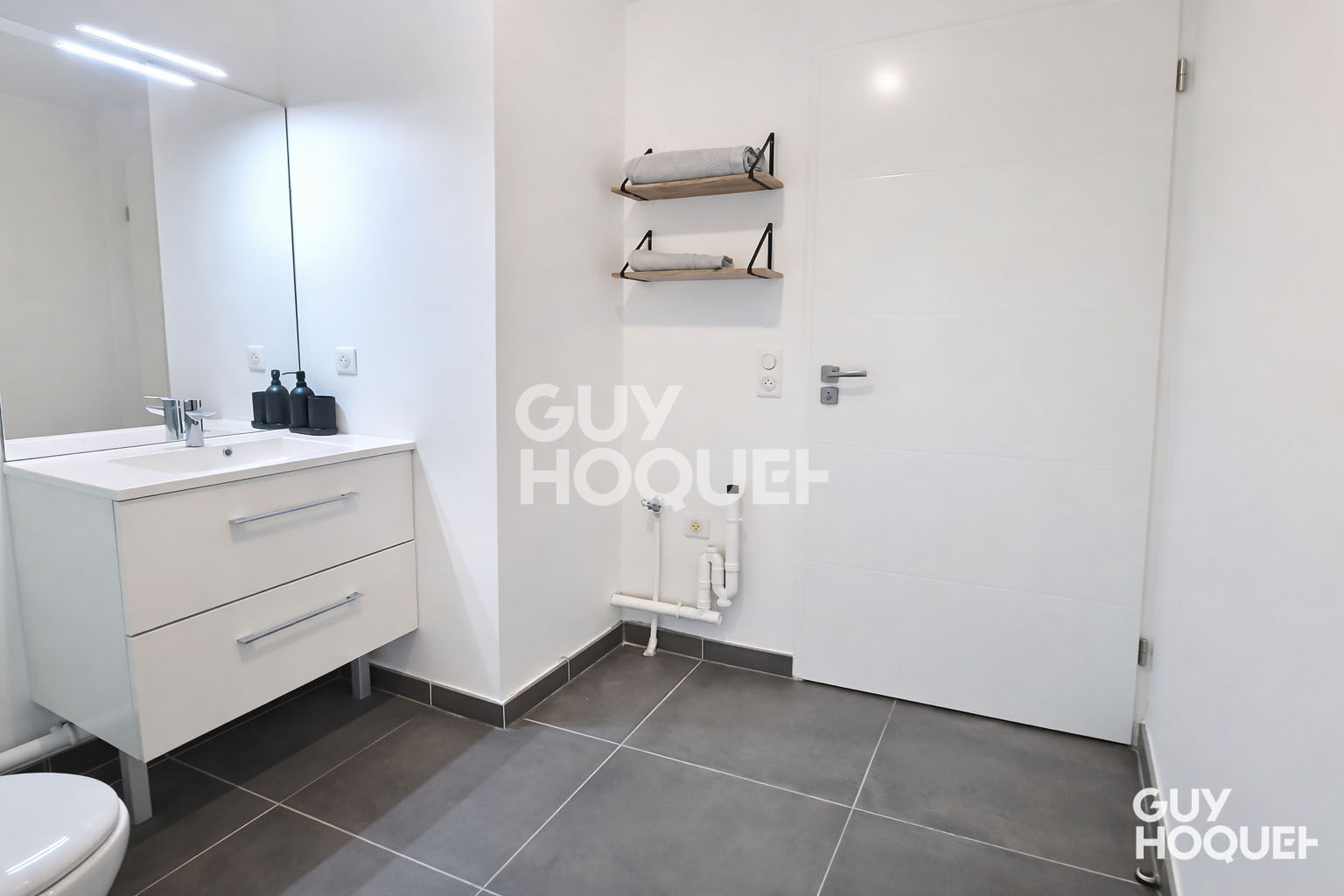 2 PIÈCES DE STANDING + TERRASSE + PARKING