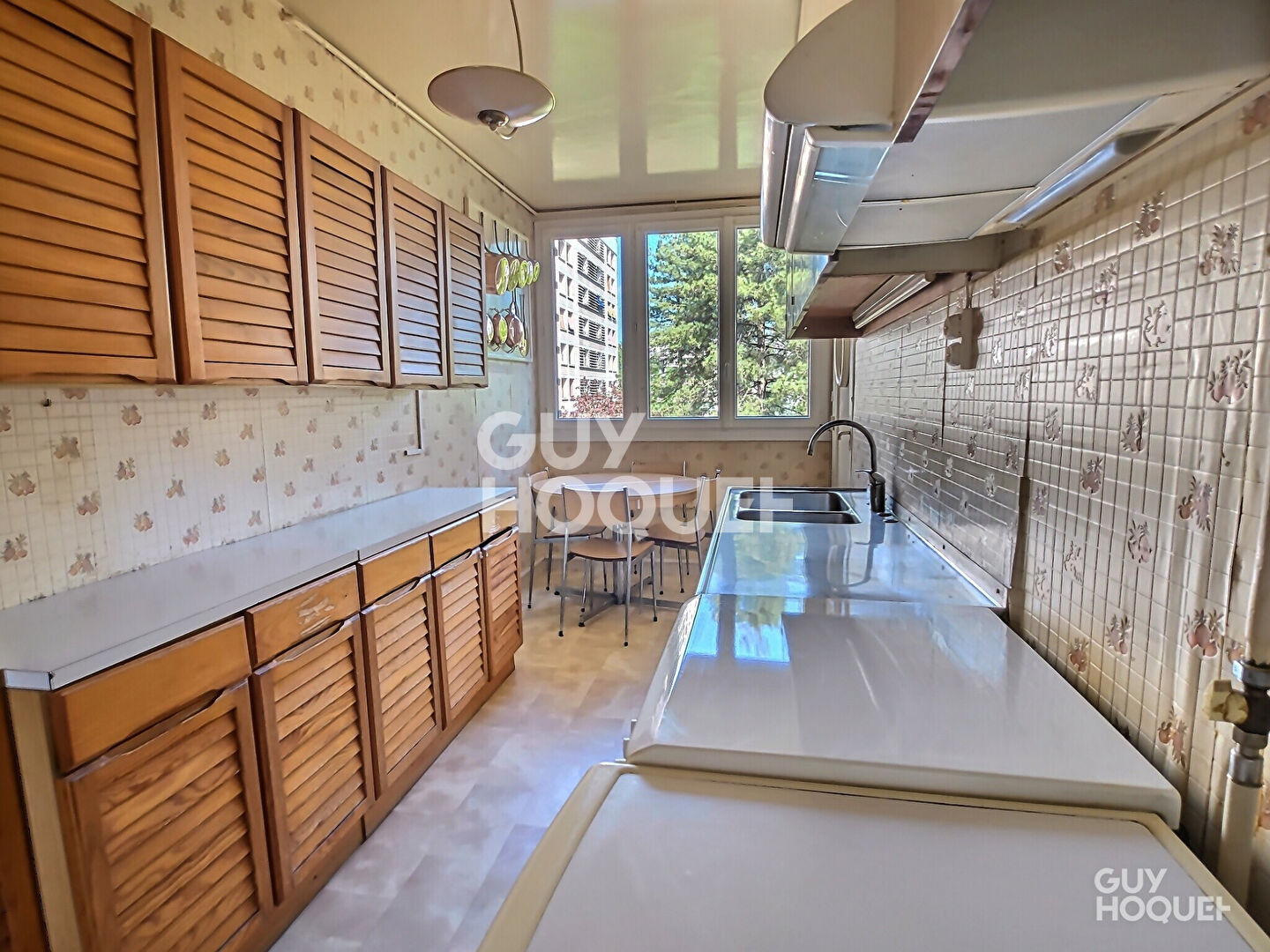 4 PIÈCES TRAVERSANT AVEC BALCON PLEIN SUD