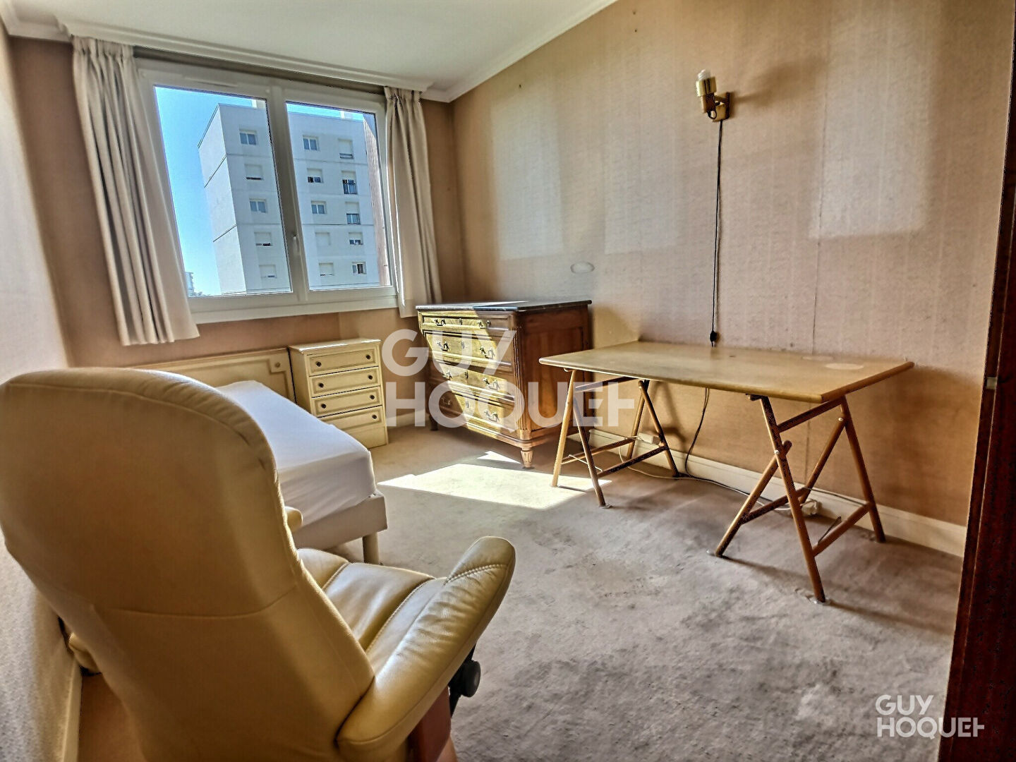 4 PIÈCES TRAVERSANT AVEC BALCON PLEIN SUD