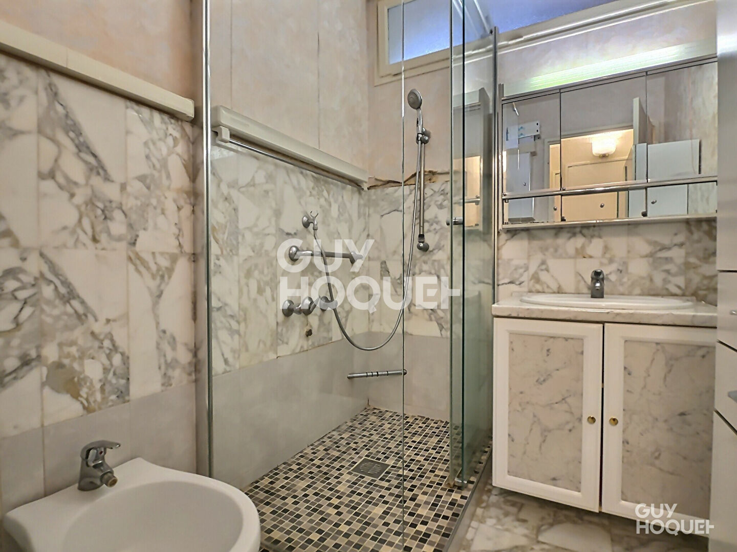 4 PIÈCES TRAVERSANT AVEC BALCON PLEIN SUD