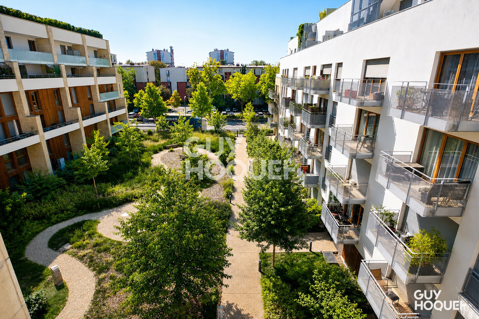 4 PIÈCES DE STANDING - BALCON PLEIN SUD - PARKING