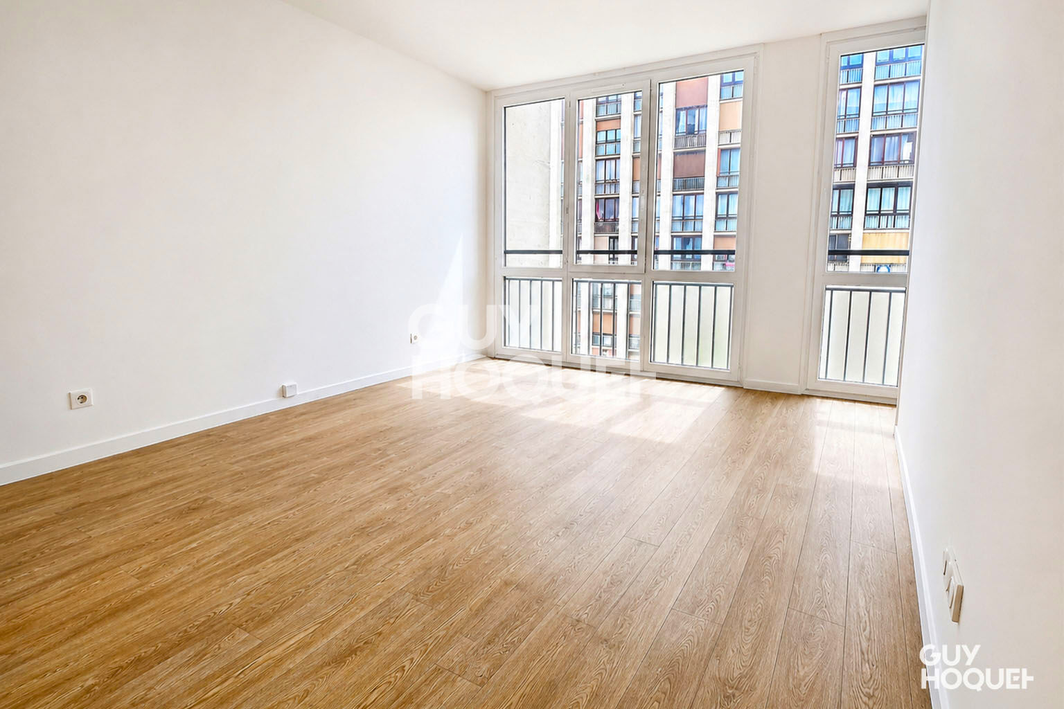 3 PIÈCES 56 m² - TRAVERSANT PLEIN SUD
