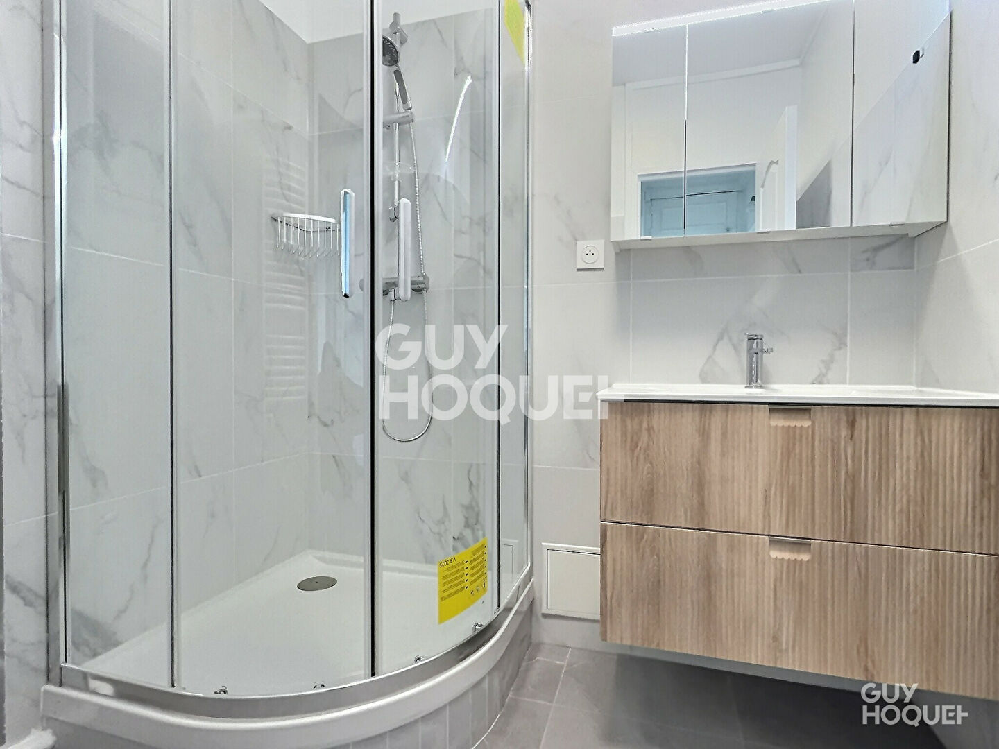 A LOUER CHARMANT 3 PIECES 56M² TRAVERSANT
