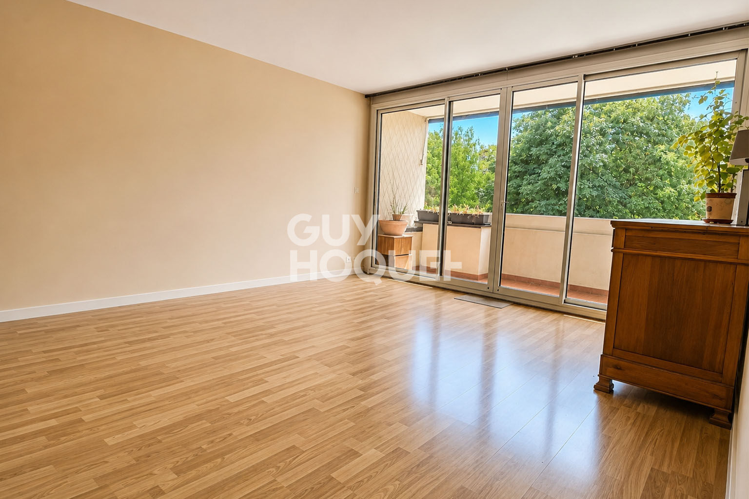 4 PIÈCES AVEC LOGGIA - VUE DÉGAGÉE SUR JARDIN