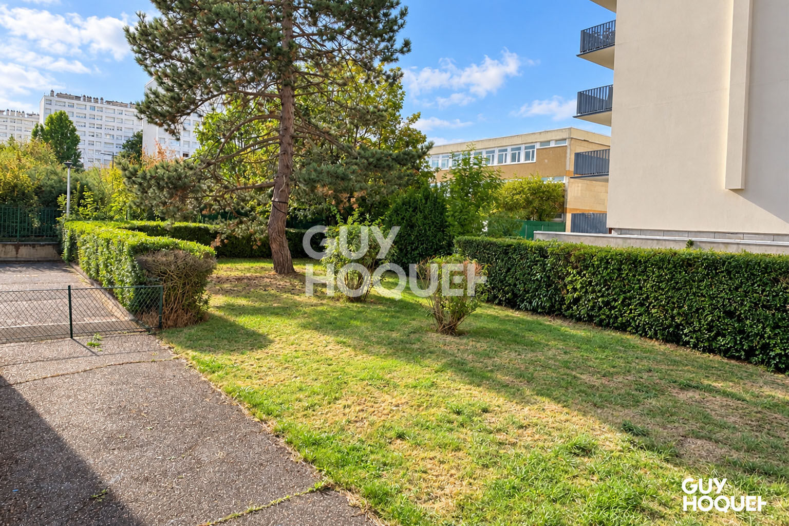 2/3 PIÈCES 61 m² + PARKING ET CAVE