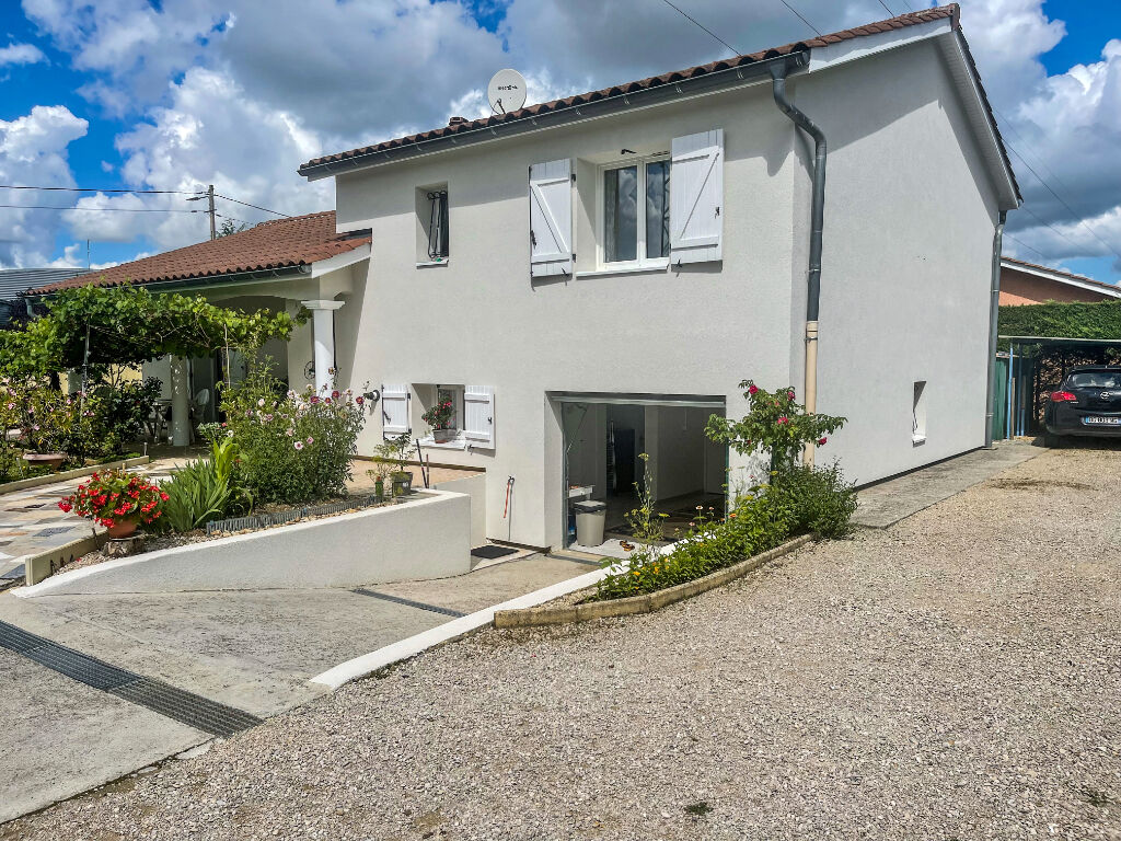 Maison Amberieu En Bugey 4 pièce(s) 100 m2