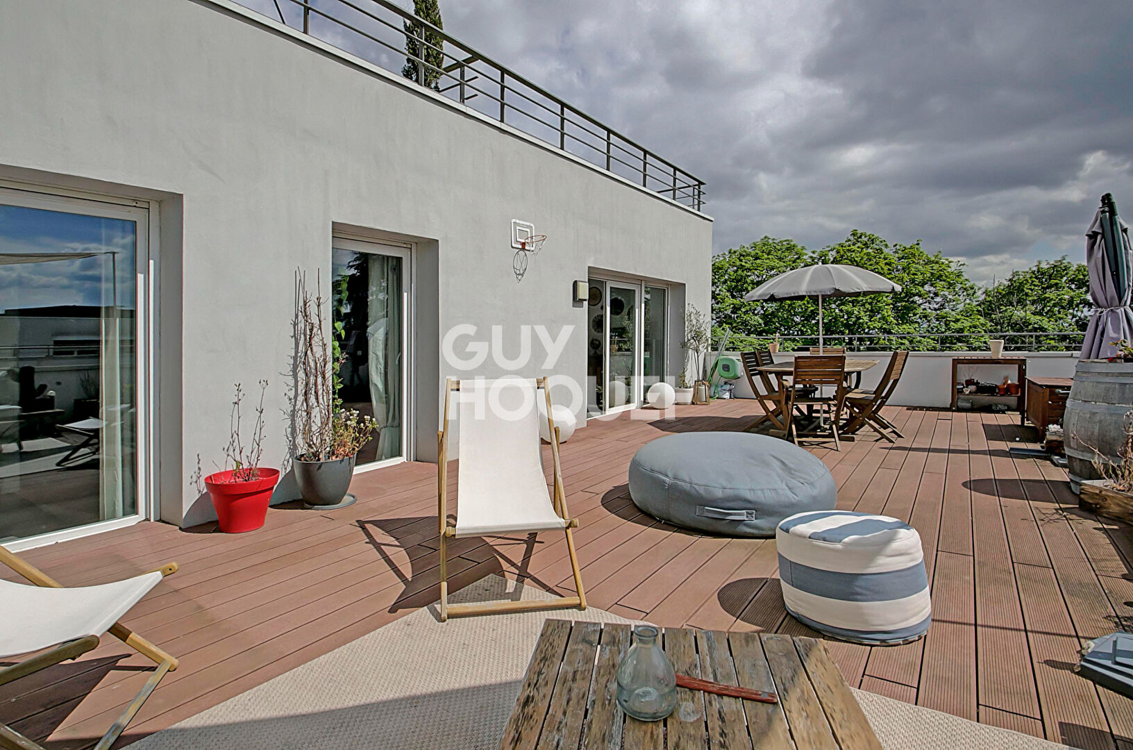 Appartement de 75m² et 55 m² de terrasse