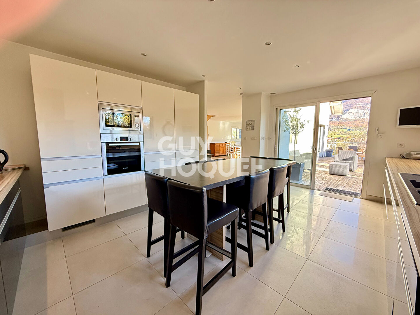 Maison Tresserve 5 pièce(s) 195 m2