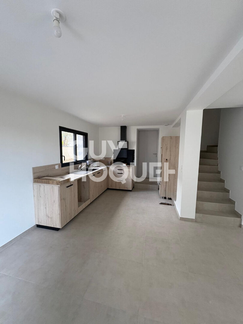 Belle VILLA  à louer à Nivolas Vermelle 93.2 m2