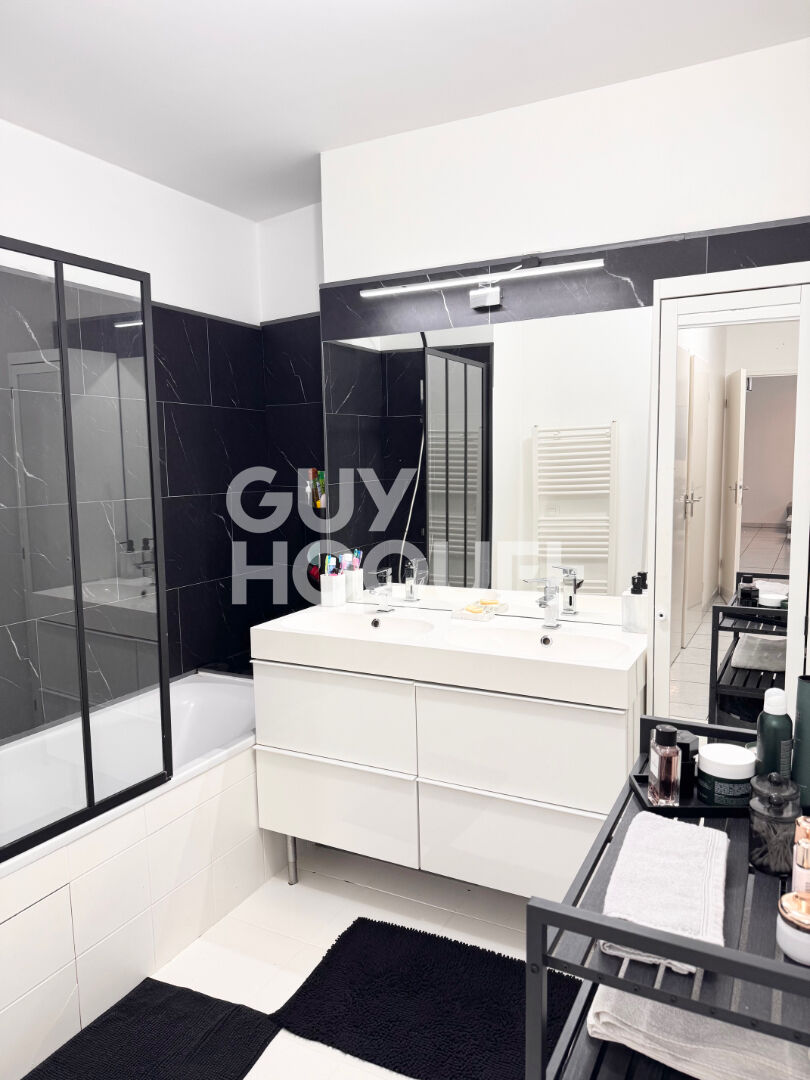 Appartement T3 , 70 m² , Plein centre de Vénissieux , Balcon, Résidence 2013