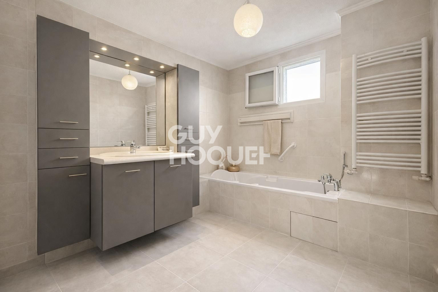 Appartement Chambéry 4 pièces centre ville de 100.80 m2