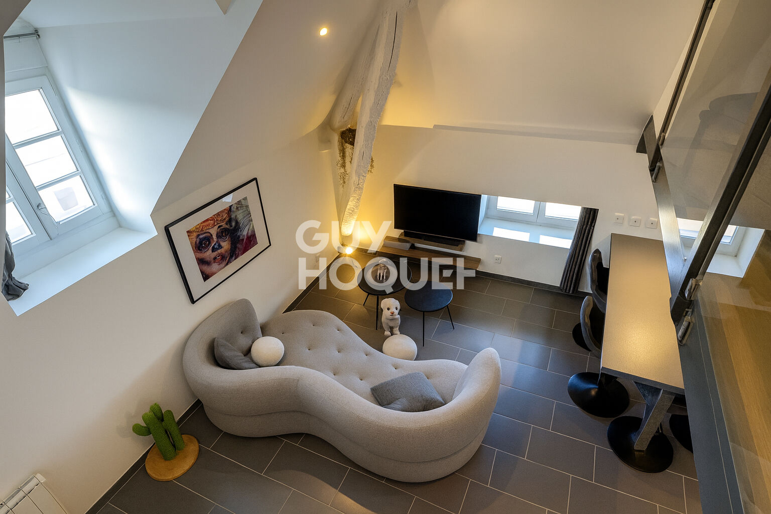 APPARTEMENT DE CHARME . DERNIER ÉTAGE  . RÉSIDENCE BOURGEOISE AU CALME ABSOLU . TASSIN-LA-DEMI-LUNE