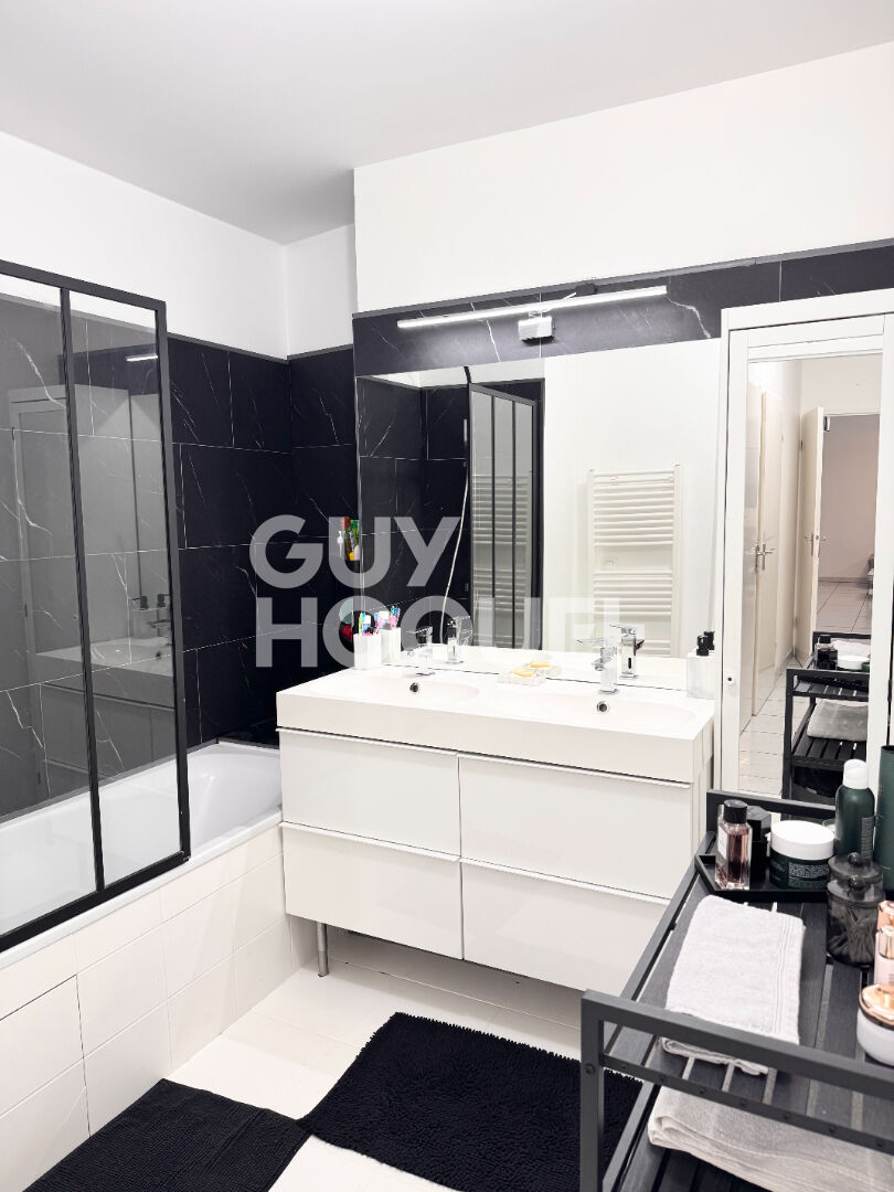 Appartement T3 , 70 m² , Plein centre de Vénissieux , Balcon, Résidence 2013