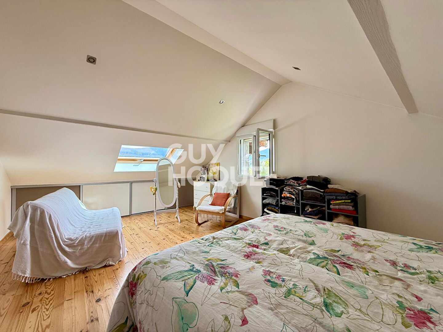 Appartement  Duplex Entrelacs 5 pièce(s) 196 m2