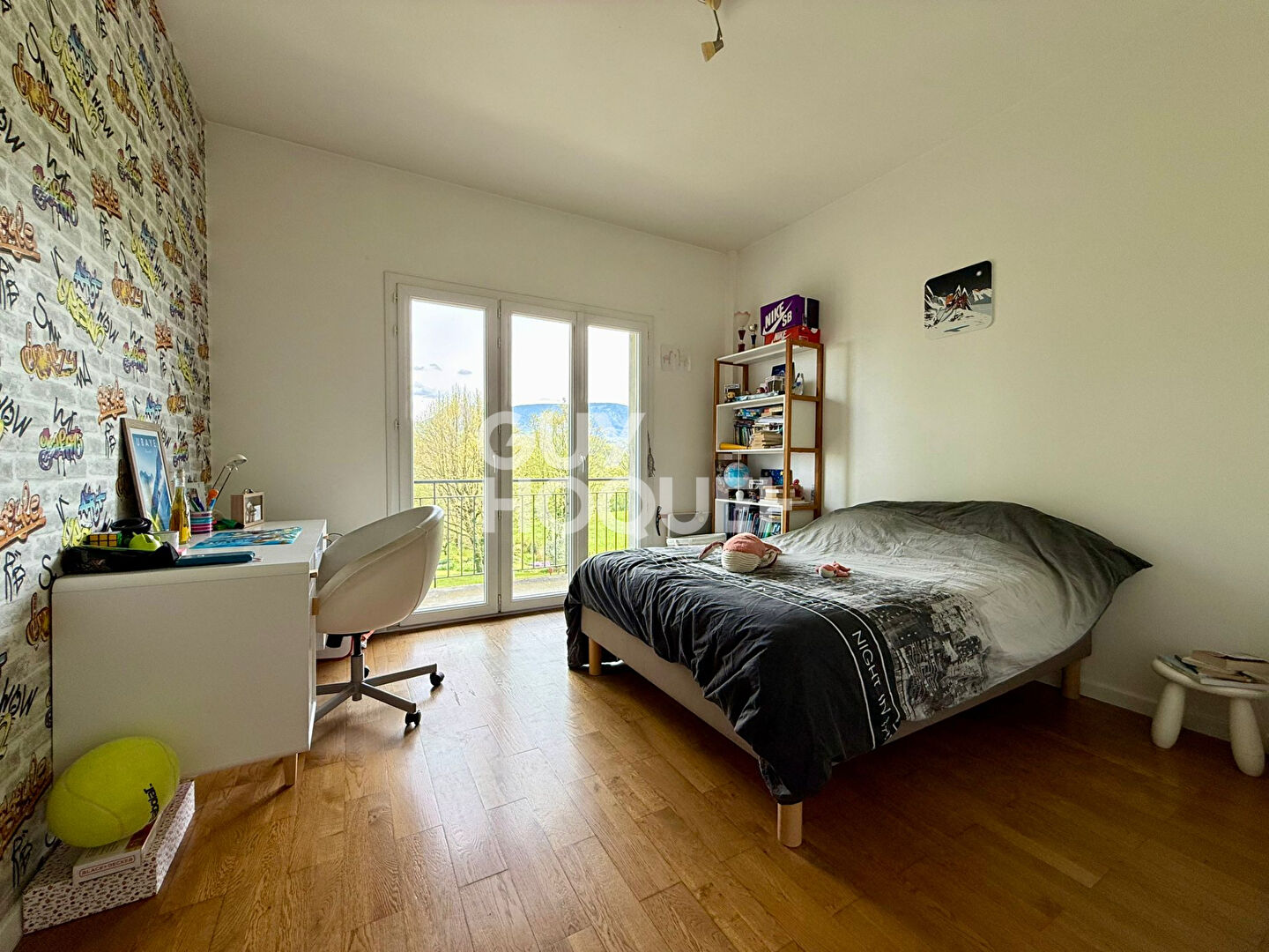 Appartement  Duplex Entrelacs 5 pièce(s) 196 m2