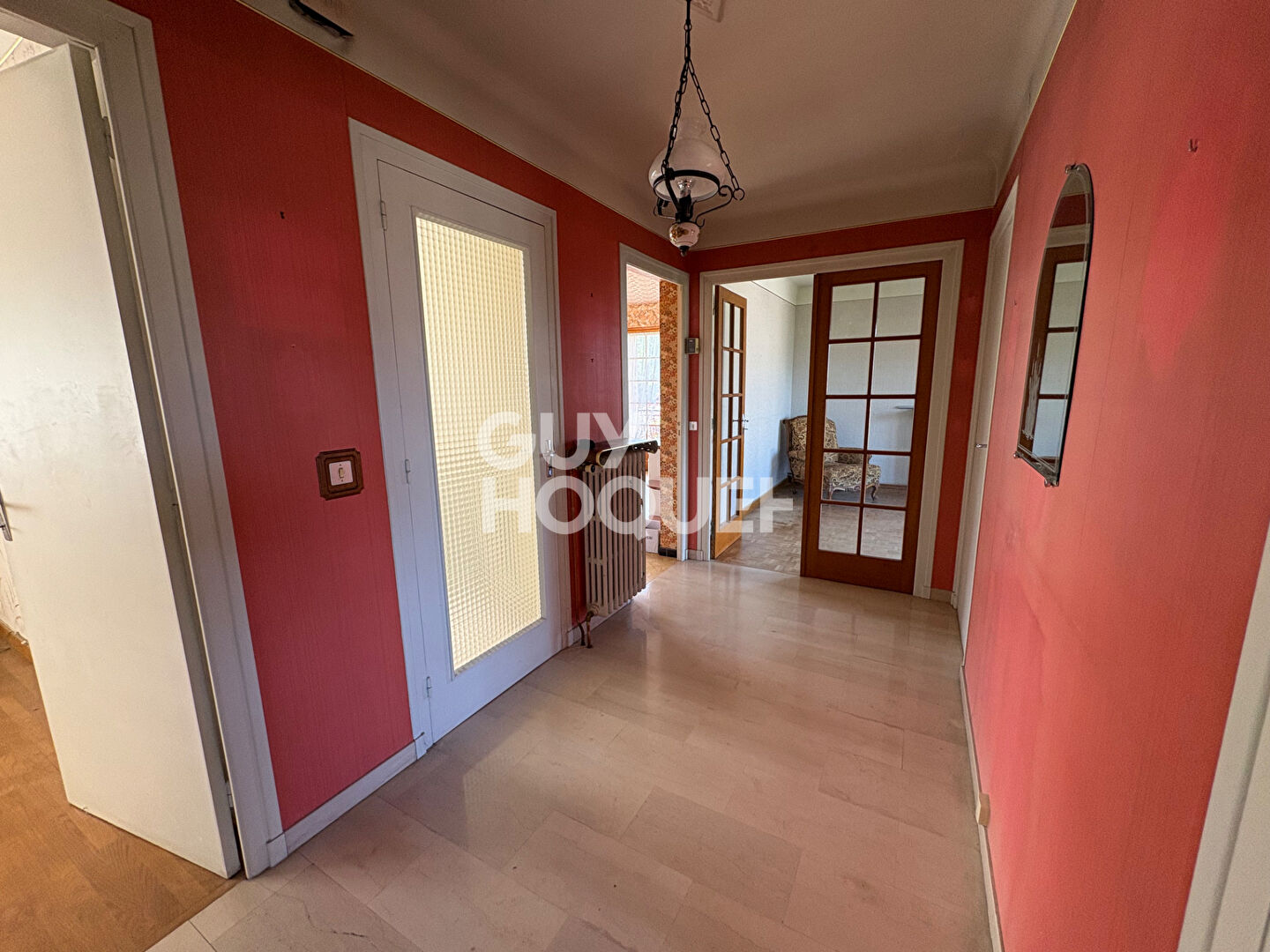 Maison des années 70 avec fort potentiel de rénovation sur un terrain de 1 006 m²