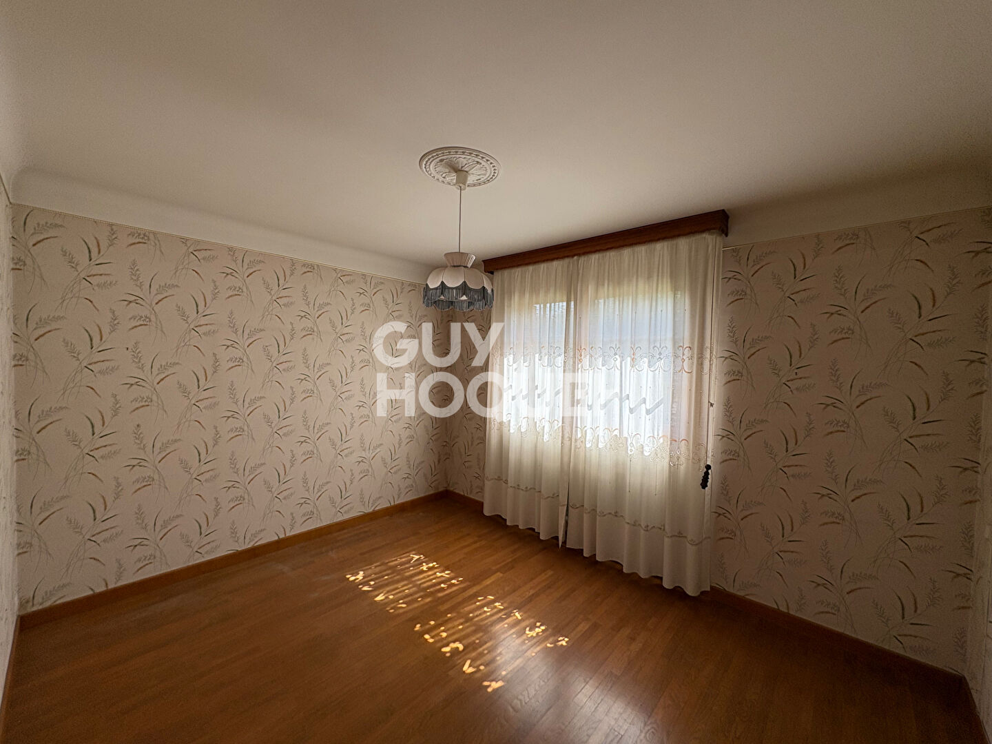 Maison des années 70 avec fort potentiel de rénovation sur un terrain de 1 006 m²