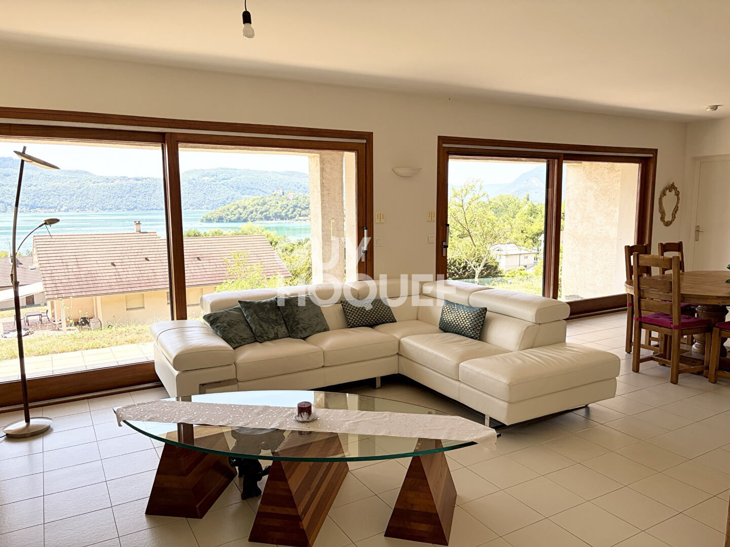 Villa 6 pièces de 166m² avec vue imprenable sur le Lac du Bourget