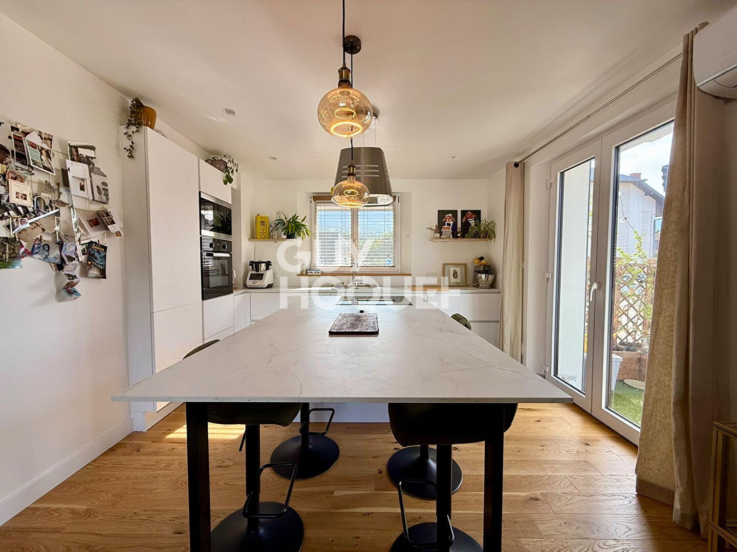 Appartement Aix Les Bains 3 pièce(s) 72.93 m2