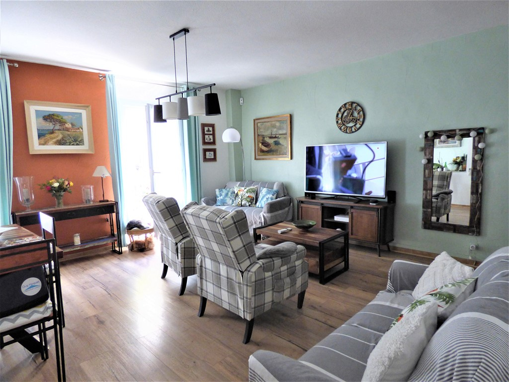 Maison  vigneronne 98 m² PLEIN CENTRE MEZE !!