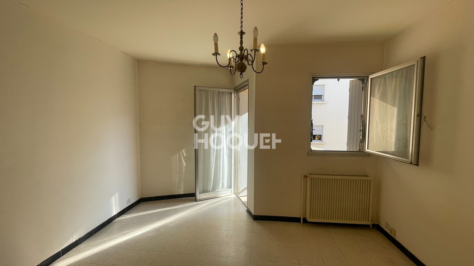 VUE MER ! Appartement T2 centre Mèze 53 m2