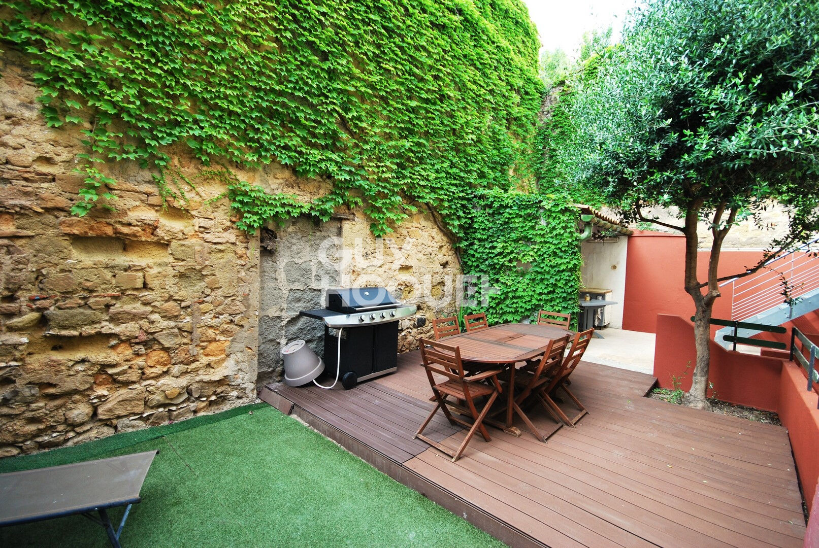 Bel Appartement T3 80 m² Centre Mèze avec jardin ombragé