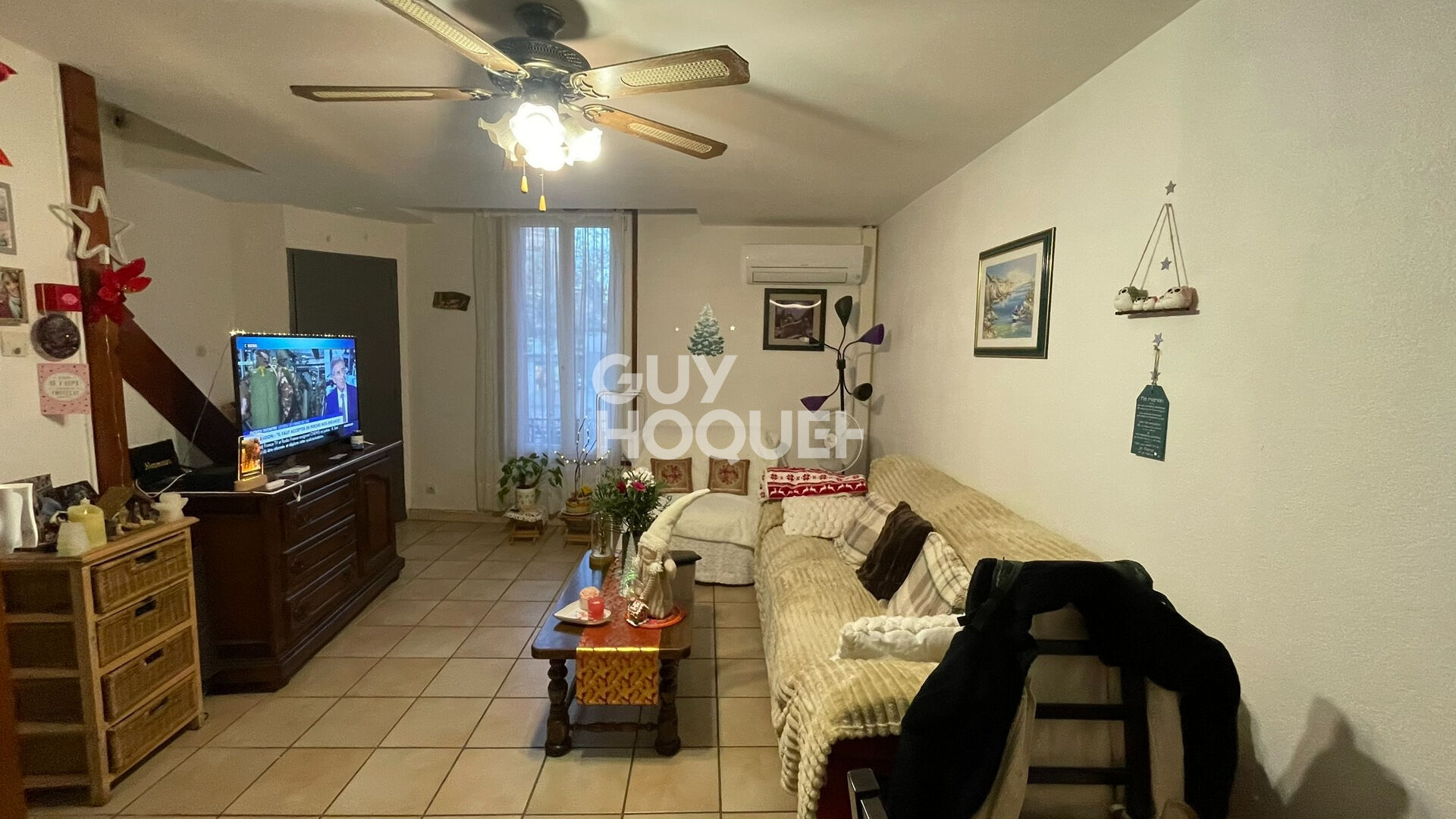 Maison de ville avec local professionnel 79 m² Centre Mèze