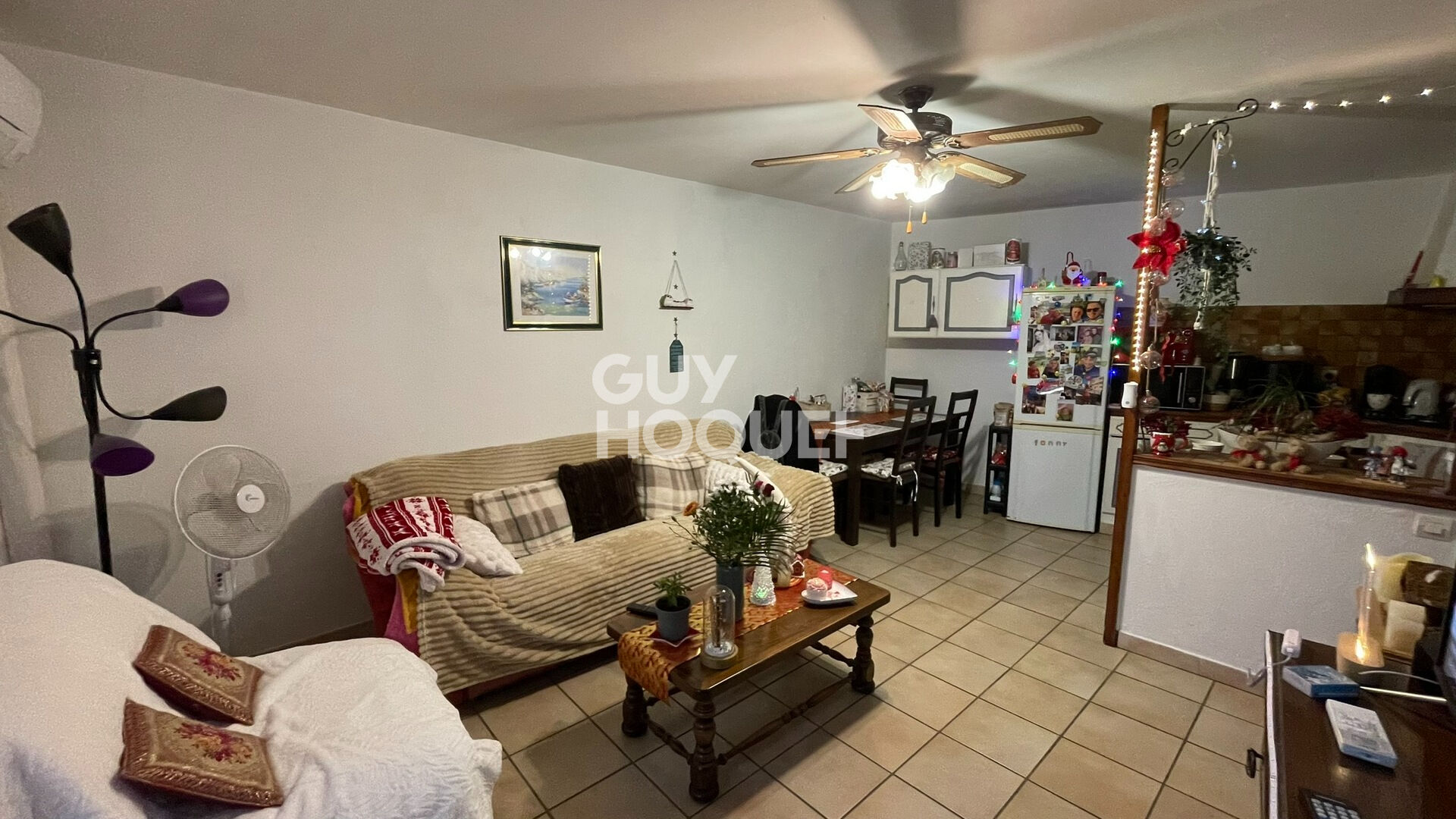 Maison de ville avec local professionnel 79 m² Centre Mèze